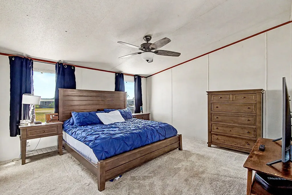 Manufactured Home For Sale in Johnson County , 9217 Montana Street, Joshua, Texas 76058, 4 Bedroom, 2 Bathroom, Garage spaces, 1,680 Sqft, built in 2005, mls#21406403, Real Estate Agent in Joshua, Homes For Sale in Johnson county, Homes For Sale in Joshua, Realtor in Joshua Texas, Real Estate Brokerage Independent Realty Texas, Luminita Cordes Realtor