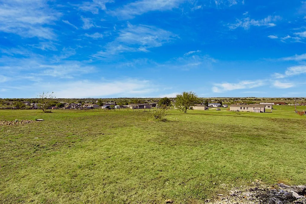 Manufactured Home For Sale in Johnson County , 9217 Montana Street, Joshua, Texas 76058, 4 Bedroom, 2 Bathroom, Garage spaces, 1,680 Sqft, built in 2005, mls#21406403, Real Estate Agent in Joshua, Homes For Sale in Johnson county, Homes For Sale in Joshua, Realtor in Joshua Texas, Real Estate Brokerage Independent Realty Texas, Luminita Cordes Realtor