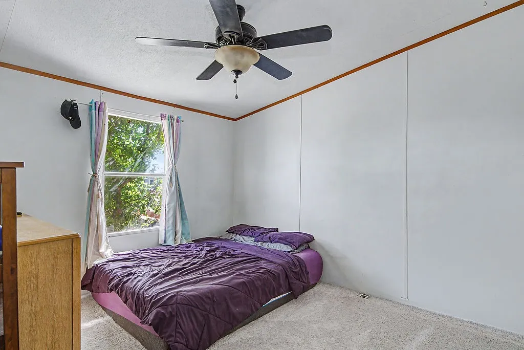 Manufactured Home For Sale in Johnson County , 9217 Montana Street, Joshua, Texas 76058, 4 Bedroom, 2 Bathroom, Garage spaces, 1,680 Sqft, built in 2005, mls#21406403, Real Estate Agent in Joshua, Homes For Sale in Johnson county, Homes For Sale in Joshua, Realtor in Joshua Texas, Real Estate Brokerage Independent Realty Texas, Luminita Cordes Realtor