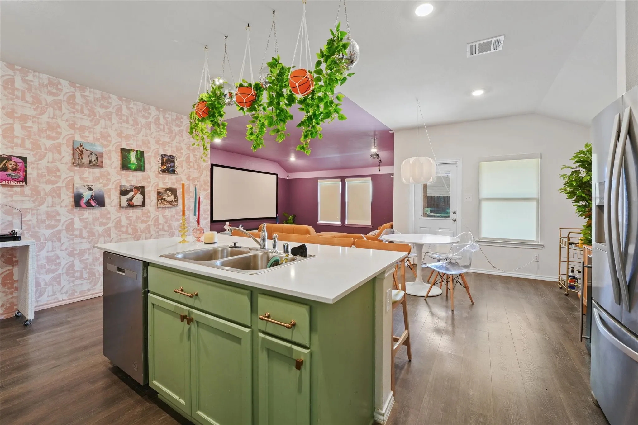Single Family Residence For Rent in Hunt County , 2956 Peppergrass Street, Royse City, Texas 75189, 4 Bedroom, 2 Bathroom, 2 Garage spaces, 1,830 Sqft, built in 2022, mls#21381558, Real Estate Agent in Royse City, Homes For Rent in Hunt county, Homes For Rent in Royse City, Realtor in Royse City Texas, Real Estate Brokerage Independent Realty Texas, Luminita Cordes Realtor