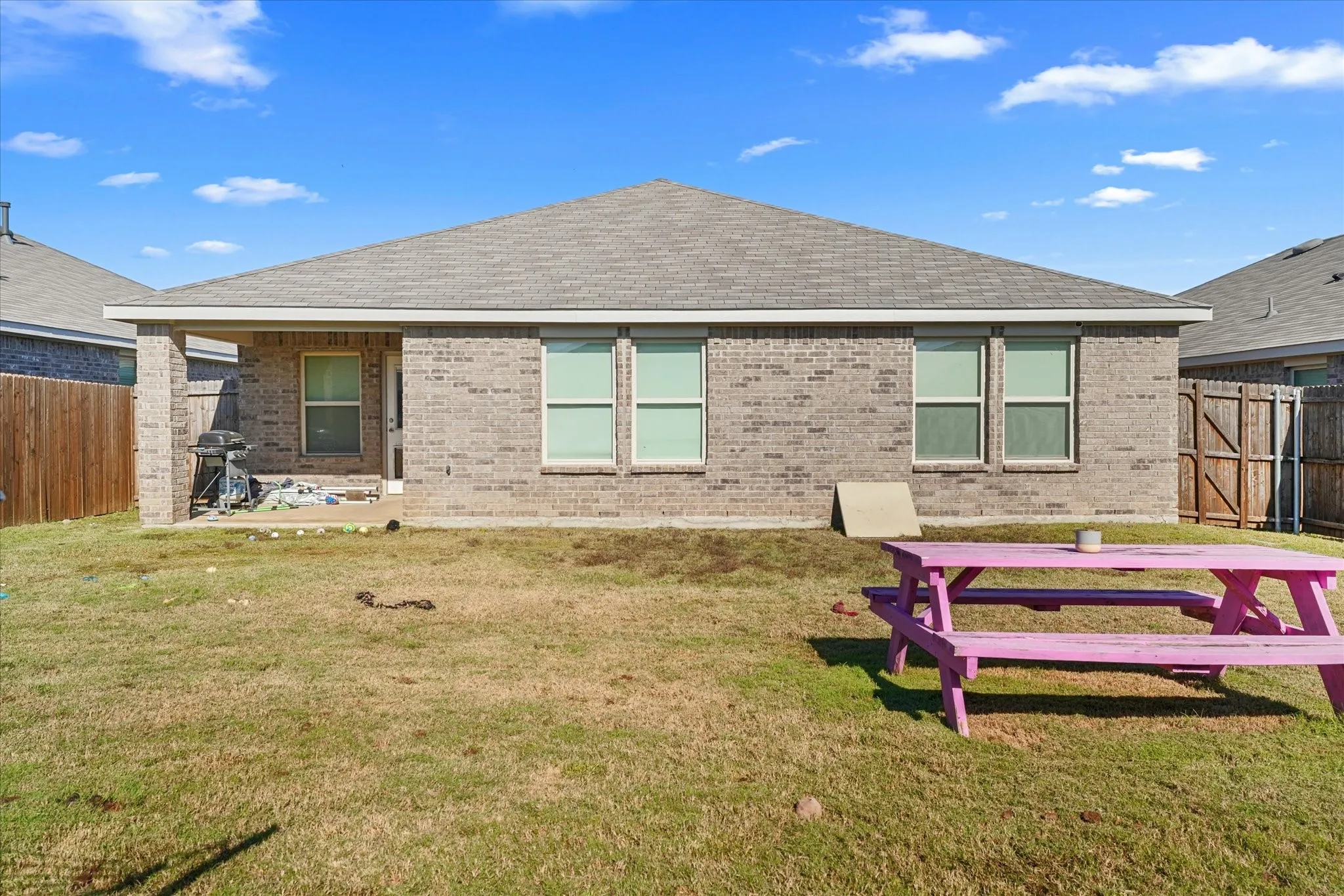 Single Family Residence For Rent in Hunt County , 2956 Peppergrass Street, Royse City, Texas 75189, 4 Bedroom, 2 Bathroom, 2 Garage spaces, 1,830 Sqft, built in 2022, mls#21381558, Real Estate Agent in Royse City, Homes For Rent in Hunt county, Homes For Rent in Royse City, Realtor in Royse City Texas, Real Estate Brokerage Independent Realty Texas, Luminita Cordes Realtor