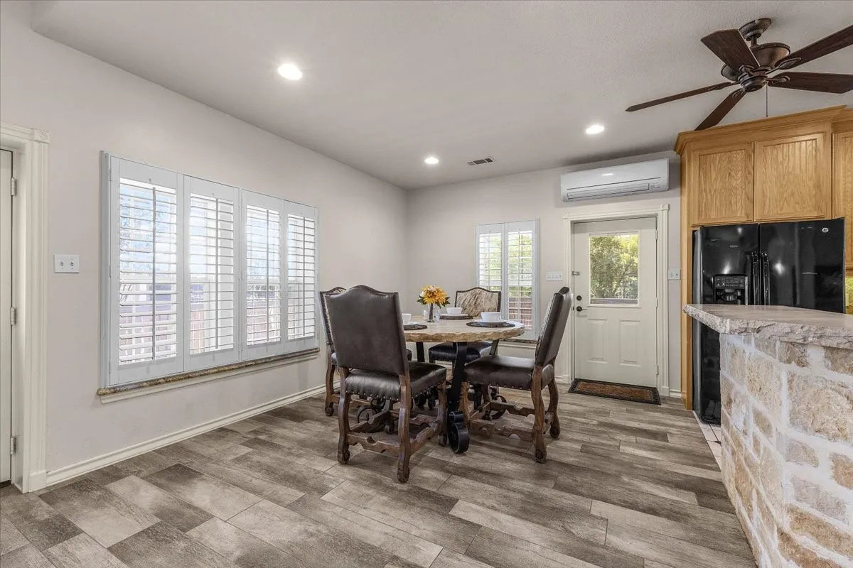 Farm For Sale in Parker County , 2405 Cold Springs Road, Weatherford, Texas 76088, 2 Bedroom, 3 Bathroom, 4 Garage spaces, 2,418 Sqft, built in 2008, mls#21406181, Real Estate Agent in Weatherford, Homes For Sale in Parker county, Homes For Sale in Weatherford, Realtor in Weatherford Texas, Real Estate Brokerage Independent Realty Texas, Luminita Cordes Realtor