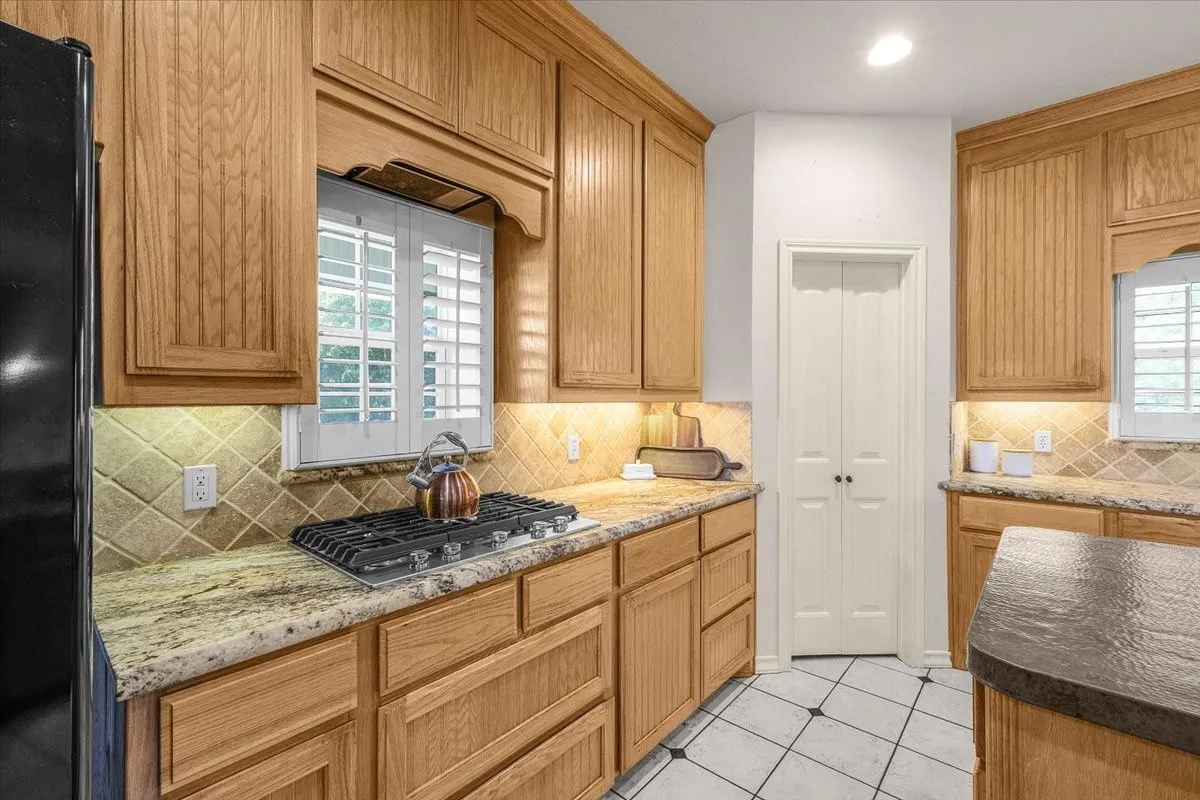 Farm For Sale in Parker County , 2405 Cold Springs Road, Weatherford, Texas 76088, 2 Bedroom, 3 Bathroom, 4 Garage spaces, 2,418 Sqft, built in 2008, mls#21406181, Real Estate Agent in Weatherford, Homes For Sale in Parker county, Homes For Sale in Weatherford, Realtor in Weatherford Texas, Real Estate Brokerage Independent Realty Texas, Luminita Cordes Realtor