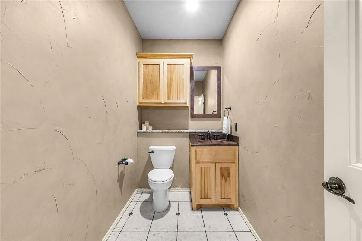 Farm For Sale in Parker County , 2405 Cold Springs Road, Weatherford, Texas 76088, 2 Bedroom, 3 Bathroom, 4 Garage spaces, 2,418 Sqft, built in 2008, mls#21406181, Real Estate Agent in Weatherford, Homes For Sale in Parker county, Homes For Sale in Weatherford, Realtor in Weatherford Texas, Real Estate Brokerage Independent Realty Texas, Luminita Cordes Realtor