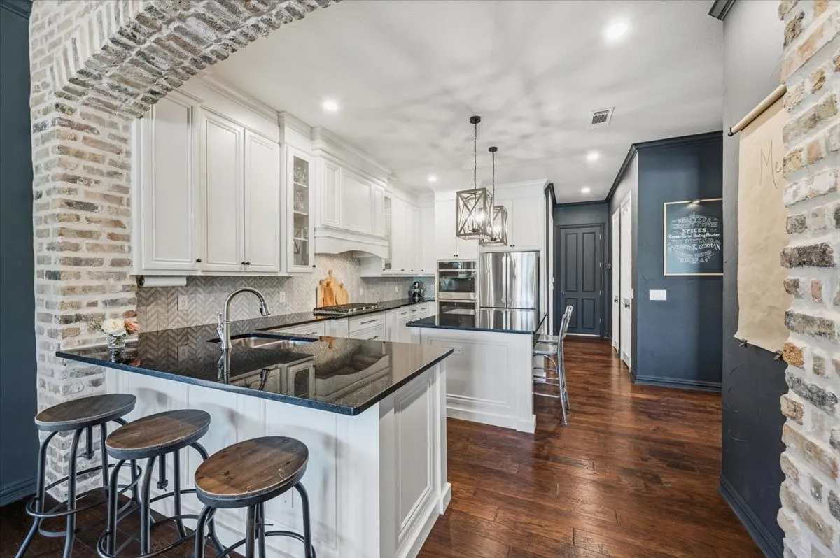 Single Family Residence For Sale in Collin County , 830 Parkwood Court, Mc Kinney, Texas 75072, 4 Bedroom, 5 Bathroom, 3 Garage spaces, 4,097 Sqft, built in 1998, mls#21406736, Real Estate Agent in Mc Kinney, Homes For Sale in Collin county, Homes For Sale in Mc Kinney, Realtor in Mc Kinney Texas, Real Estate Brokerage Independent Realty Texas, Luminita Cordes Realtor