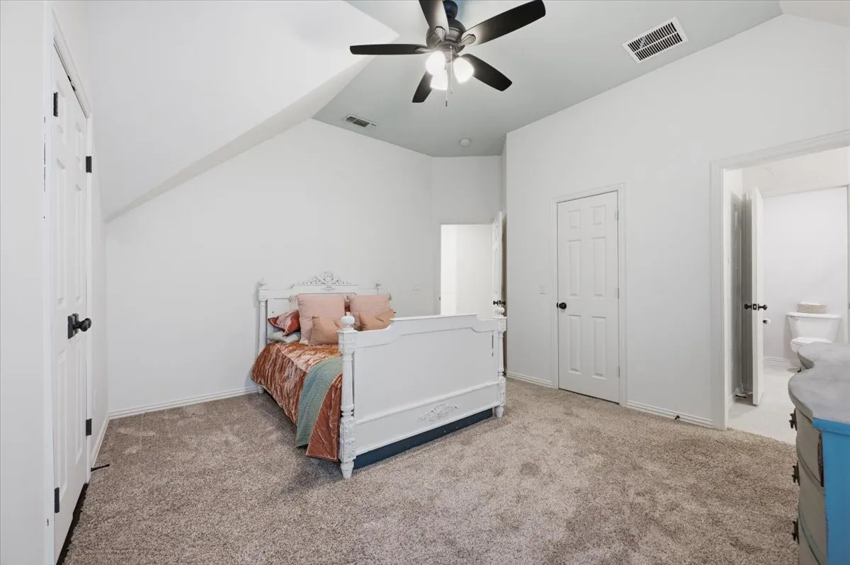 Single Family Residence For Sale in Collin County , 830 Parkwood Court, Mc Kinney, Texas 75072, 4 Bedroom, 5 Bathroom, 3 Garage spaces, 4,097 Sqft, built in 1998, mls#21406736, Real Estate Agent in Mc Kinney, Homes For Sale in Collin county, Homes For Sale in Mc Kinney, Realtor in Mc Kinney Texas, Real Estate Brokerage Independent Realty Texas, Luminita Cordes Realtor