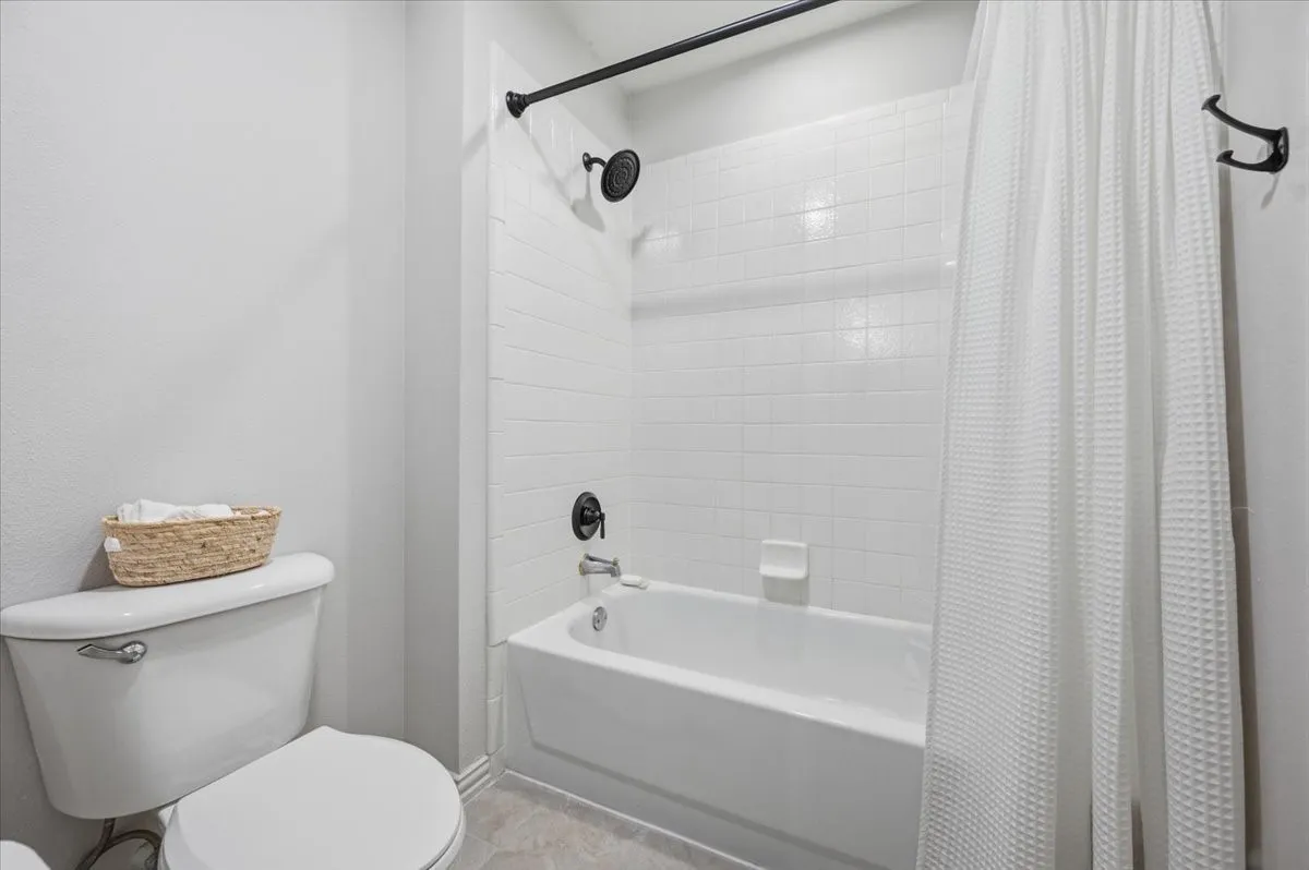 Single Family Residence For Sale in Collin County , 830 Parkwood Court, Mc Kinney, Texas 75072, 4 Bedroom, 5 Bathroom, 3 Garage spaces, 4,097 Sqft, built in 1998, mls#21406736, Real Estate Agent in Mc Kinney, Homes For Sale in Collin county, Homes For Sale in Mc Kinney, Realtor in Mc Kinney Texas, Real Estate Brokerage Independent Realty Texas, Luminita Cordes Realtor