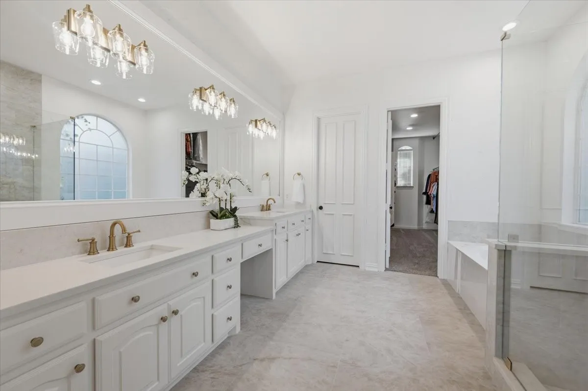Single Family Residence For Sale in Collin County , 830 Parkwood Court, Mc Kinney, Texas 75072, 4 Bedroom, 5 Bathroom, 3 Garage spaces, 4,097 Sqft, built in 1998, mls#21406736, Real Estate Agent in Mc Kinney, Homes For Sale in Collin county, Homes For Sale in Mc Kinney, Realtor in Mc Kinney Texas, Real Estate Brokerage Independent Realty Texas, Luminita Cordes Realtor
