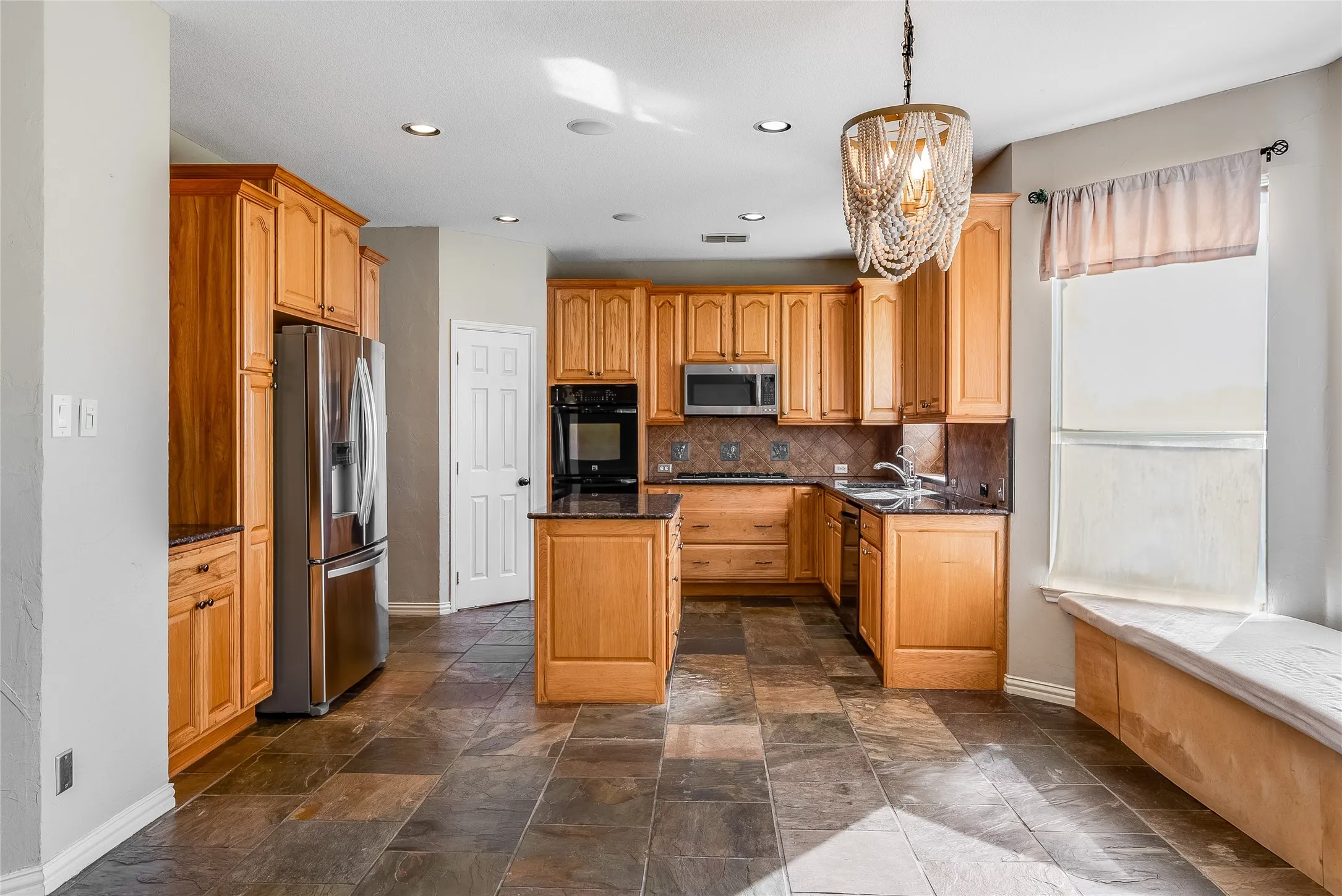 Single Family Residence For Sale in Collin County , 2532 Geiberger Drive, Plano, Texas 75025, 5 Bedroom, 3 Bathroom, 2 Garage spaces, 3,865 Sqft, built in 1997, mls#21391722, Real Estate Agent in Plano, Homes For Sale in Collin county, Homes For Sale in Plano, Realtor in Plano Texas, Real Estate Brokerage Independent Realty Texas, Luminita Cordes Realtor