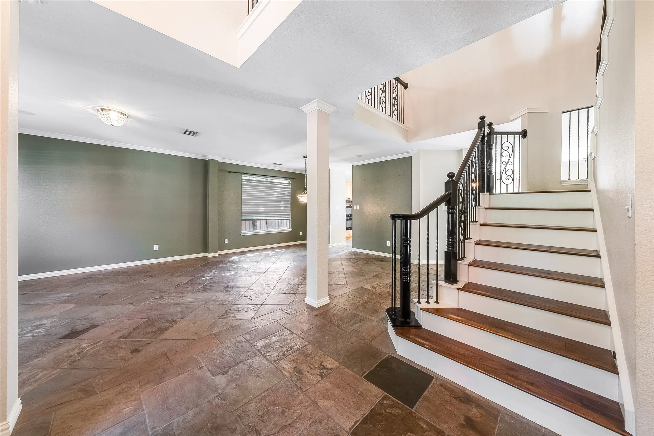 Single Family Residence For Sale in Collin County , 2532 Geiberger Drive, Plano, Texas 75025, 5 Bedroom, 3 Bathroom, 2 Garage spaces, 3,865 Sqft, built in 1997, mls#21391722, Real Estate Agent in Plano, Homes For Sale in Collin county, Homes For Sale in Plano, Realtor in Plano Texas, Real Estate Brokerage Independent Realty Texas, Luminita Cordes Realtor