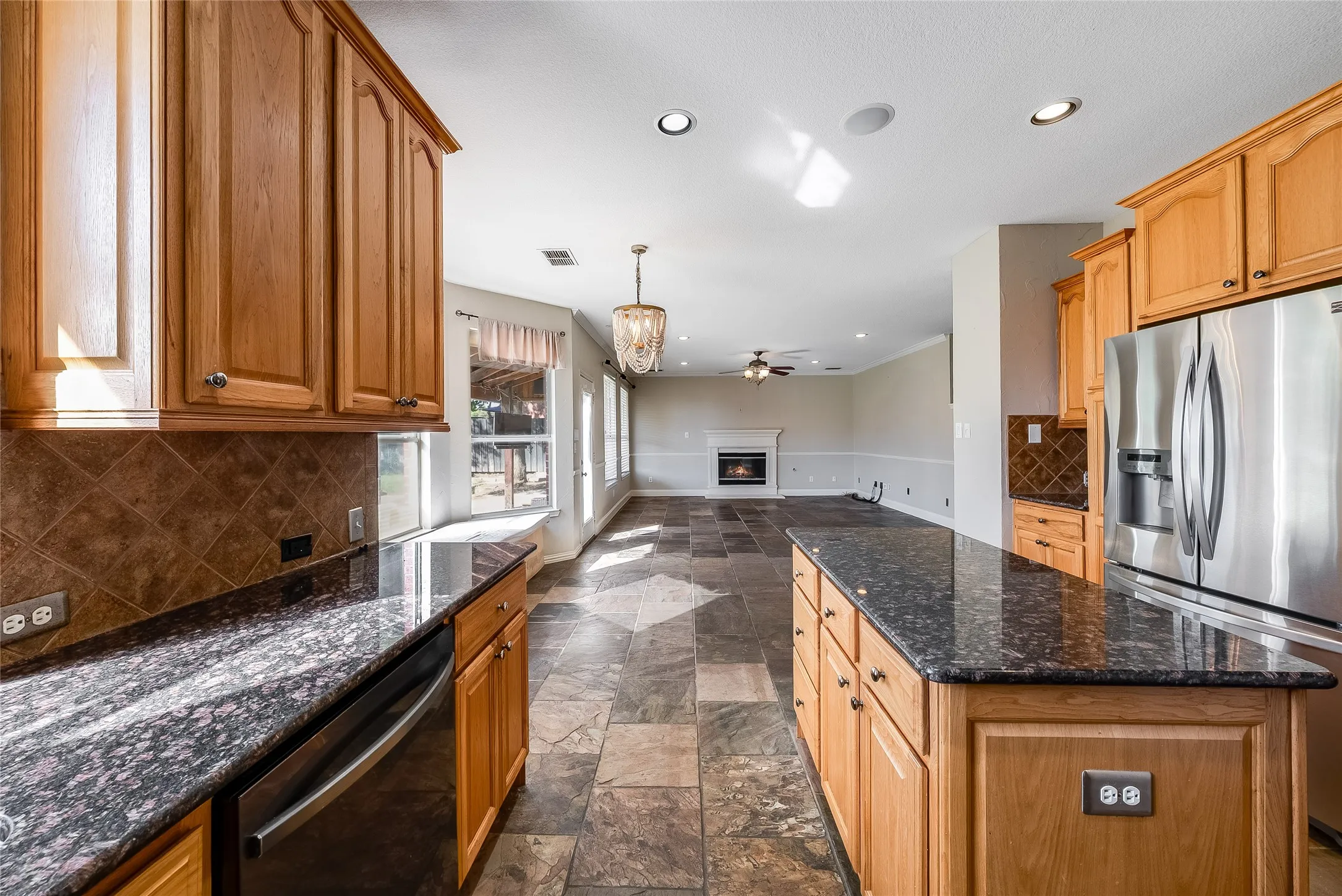 Single Family Residence For Sale in Collin County , 2532 Geiberger Drive, Plano, Texas 75025, 5 Bedroom, 3 Bathroom, 2 Garage spaces, 3,865 Sqft, built in 1997, mls#21391722, Real Estate Agent in Plano, Homes For Sale in Collin county, Homes For Sale in Plano, Realtor in Plano Texas, Real Estate Brokerage Independent Realty Texas, Luminita Cordes Realtor