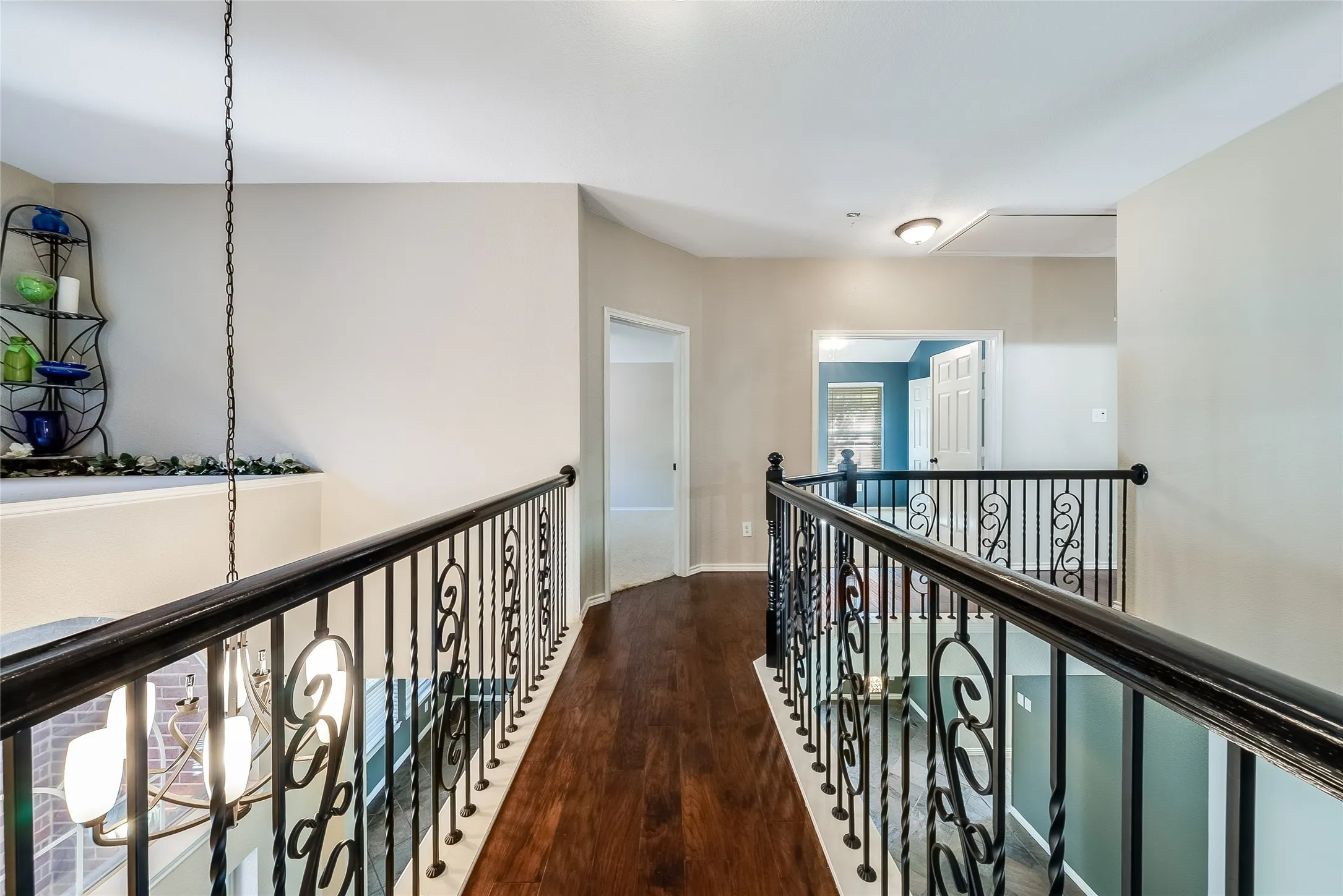 Single Family Residence For Sale in Collin County , 2532 Geiberger Drive, Plano, Texas 75025, 5 Bedroom, 3 Bathroom, 2 Garage spaces, 3,865 Sqft, built in 1997, mls#21391722, Real Estate Agent in Plano, Homes For Sale in Collin county, Homes For Sale in Plano, Realtor in Plano Texas, Real Estate Brokerage Independent Realty Texas, Luminita Cordes Realtor