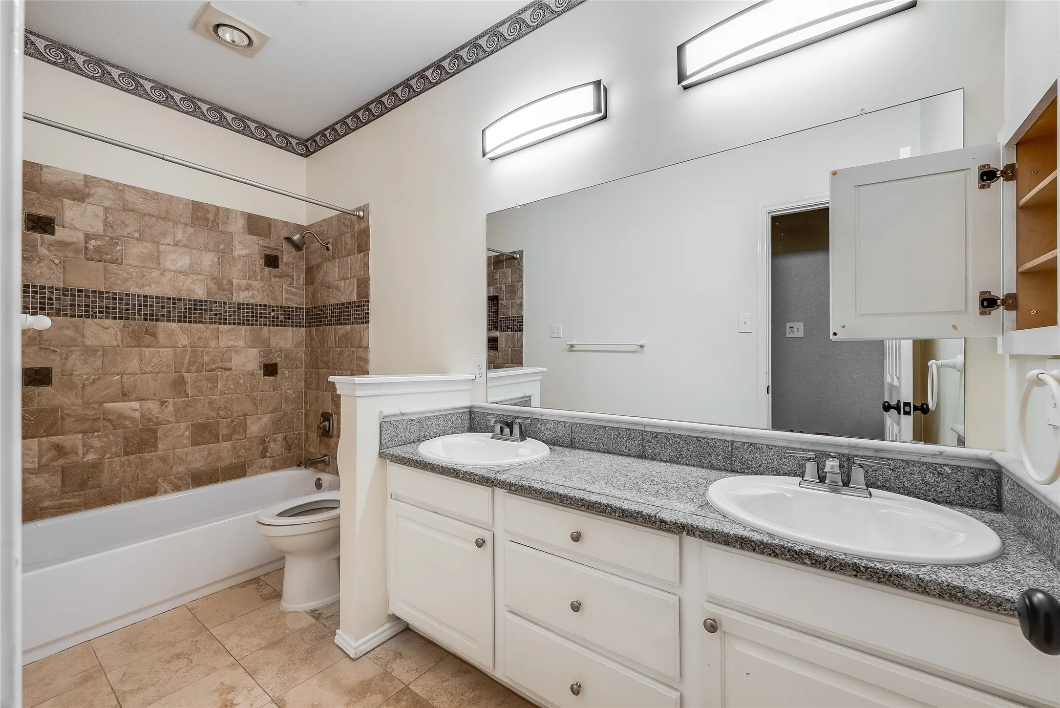 Single Family Residence For Sale in Collin County , 2532 Geiberger Drive, Plano, Texas 75025, 5 Bedroom, 3 Bathroom, 2 Garage spaces, 3,865 Sqft, built in 1997, mls#21391722, Real Estate Agent in Plano, Homes For Sale in Collin county, Homes For Sale in Plano, Realtor in Plano Texas, Real Estate Brokerage Independent Realty Texas, Luminita Cordes Realtor