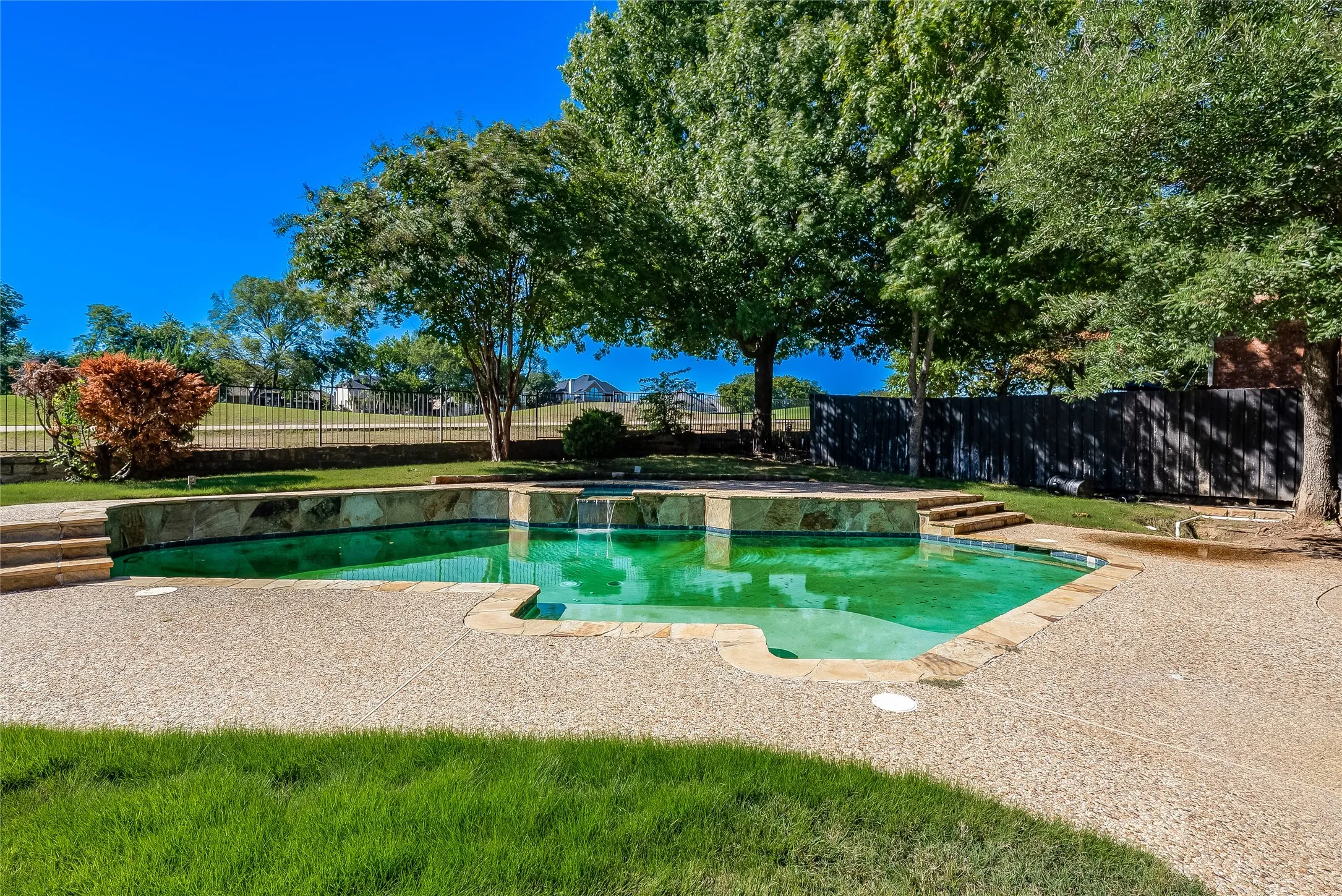 Single Family Residence For Sale in Collin County , 2532 Geiberger Drive, Plano, Texas 75025, 5 Bedroom, 3 Bathroom, 2 Garage spaces, 3,865 Sqft, built in 1997, mls#21391722, Real Estate Agent in Plano, Homes For Sale in Collin county, Homes For Sale in Plano, Realtor in Plano Texas, Real Estate Brokerage Independent Realty Texas, Luminita Cordes Realtor