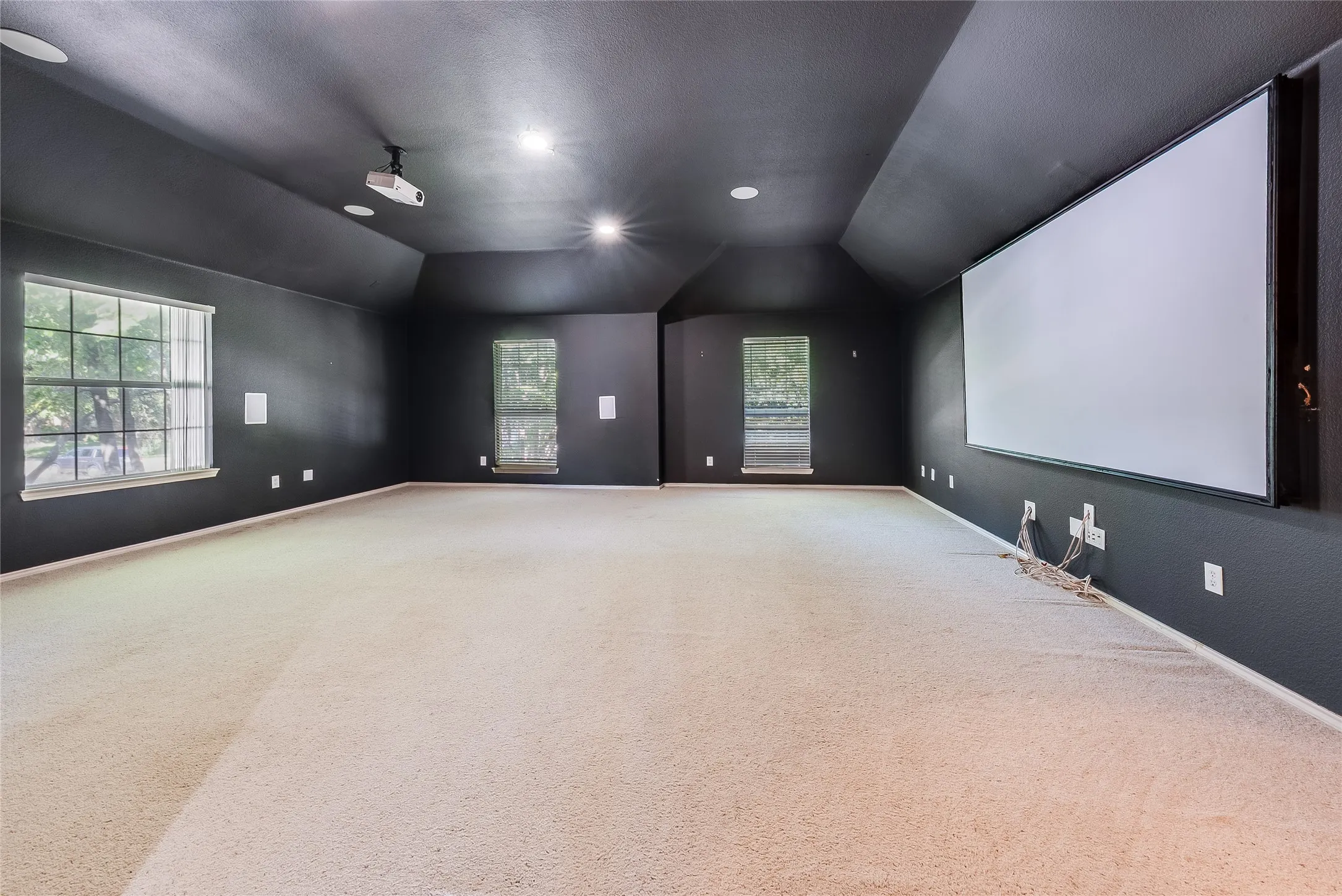 Single Family Residence For Sale in Collin County , 2532 Geiberger Drive, Plano, Texas 75025, 5 Bedroom, 3 Bathroom, 2 Garage spaces, 3,865 Sqft, built in 1997, mls#21391722, Real Estate Agent in Plano, Homes For Sale in Collin county, Homes For Sale in Plano, Realtor in Plano Texas, Real Estate Brokerage Independent Realty Texas, Luminita Cordes Realtor