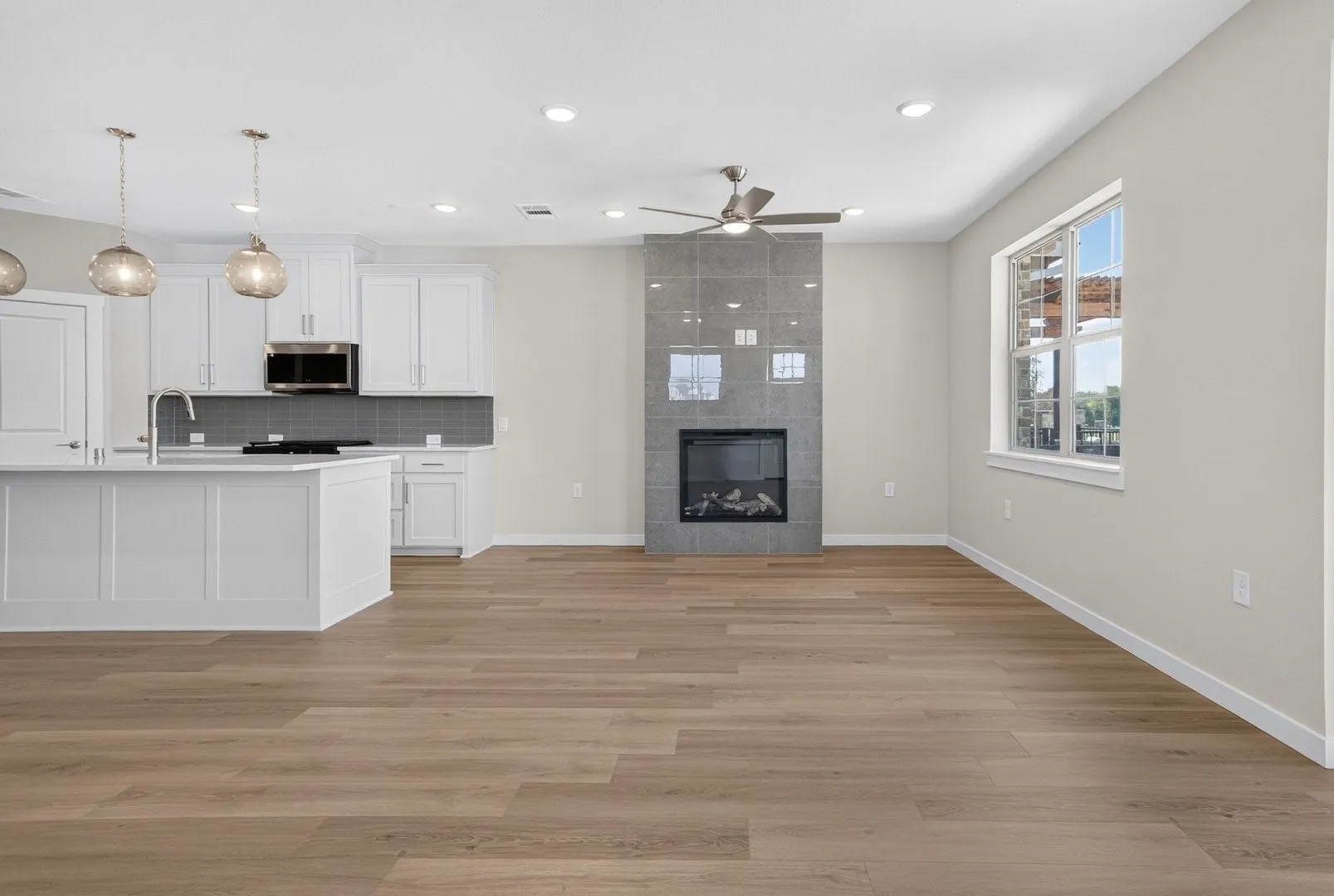 Townhouse For Sale in Denton County , 2864 Enfield, The Colony, Texas 75056, 3 Bedroom, 3 Bathroom, 2 Garage spaces, 1,960 Sqft, built in 2026, mls#21406797, Real Estate Agent in The Colony, Homes For Sale in Denton county, Homes For Sale in The Colony, Realtor in The Colony Texas, Real Estate Brokerage Independent Realty Texas, Luminita Cordes Realtor