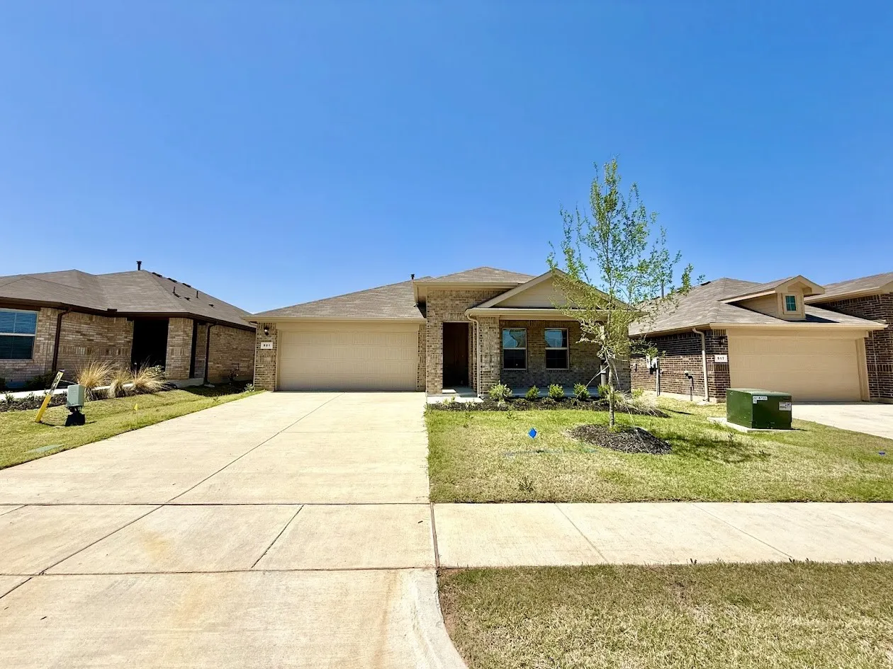 Single Family Residence For Rent in Parker County , 521 W Bronze Circle, Springtown, Texas 76082, 4 Bedroom, 2 Bathroom, 2 Garage spaces, 1,729 Sqft, built in 2024, mls#21406802, Real Estate Agent in Springtown, Homes For Rent in Parker county, Homes For Rent in Springtown, Realtor in Springtown Texas, Real Estate Brokerage Independent Realty Texas, Luminita Cordes Realtor