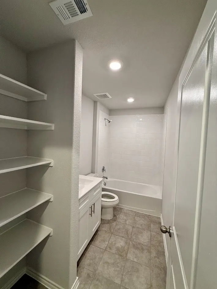 Single Family Residence For Rent in Parker County , 521 W Bronze Circle, Springtown, Texas 76082, 4 Bedroom, 2 Bathroom, 2 Garage spaces, 1,729 Sqft, built in 2024, mls#21406802, Real Estate Agent in Springtown, Homes For Rent in Parker county, Homes For Rent in Springtown, Realtor in Springtown Texas, Real Estate Brokerage Independent Realty Texas, Luminita Cordes Realtor