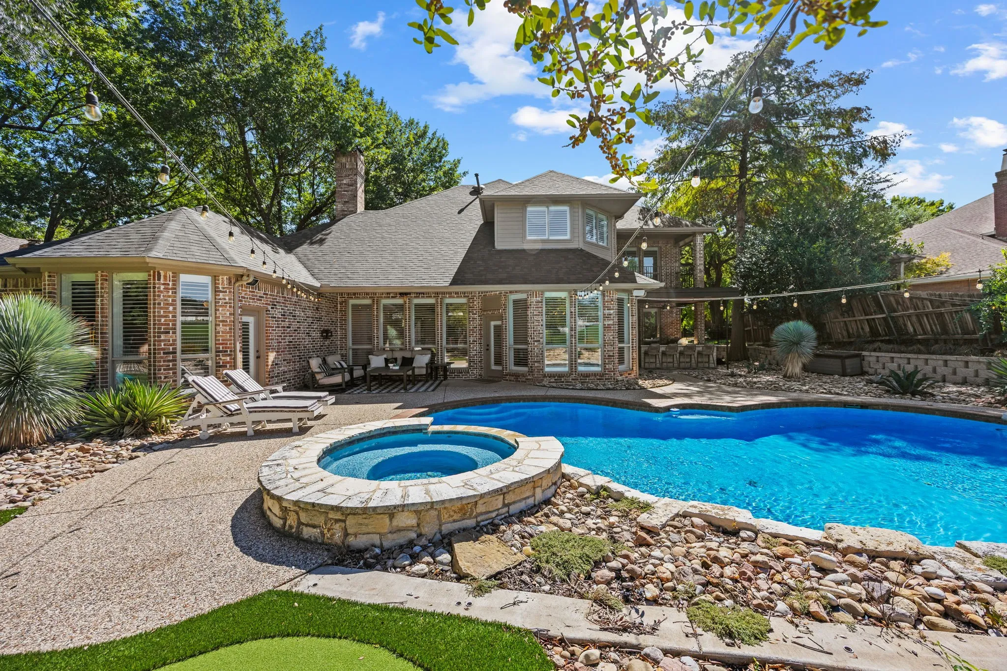 Single Family Residence For Sale in Rockwall County , 2304 Fairway Circle, Heath, Texas 75032, 4 Bedroom, 3 Bathroom, 3 Garage spaces, 3,752 Sqft, built in 1995, mls#21399745, Real Estate Agent in Heath, Homes For Sale in Rockwall county, Homes For Sale in Heath, Realtor in Heath Texas, Real Estate Brokerage Independent Realty Texas, Luminita Cordes Realtor