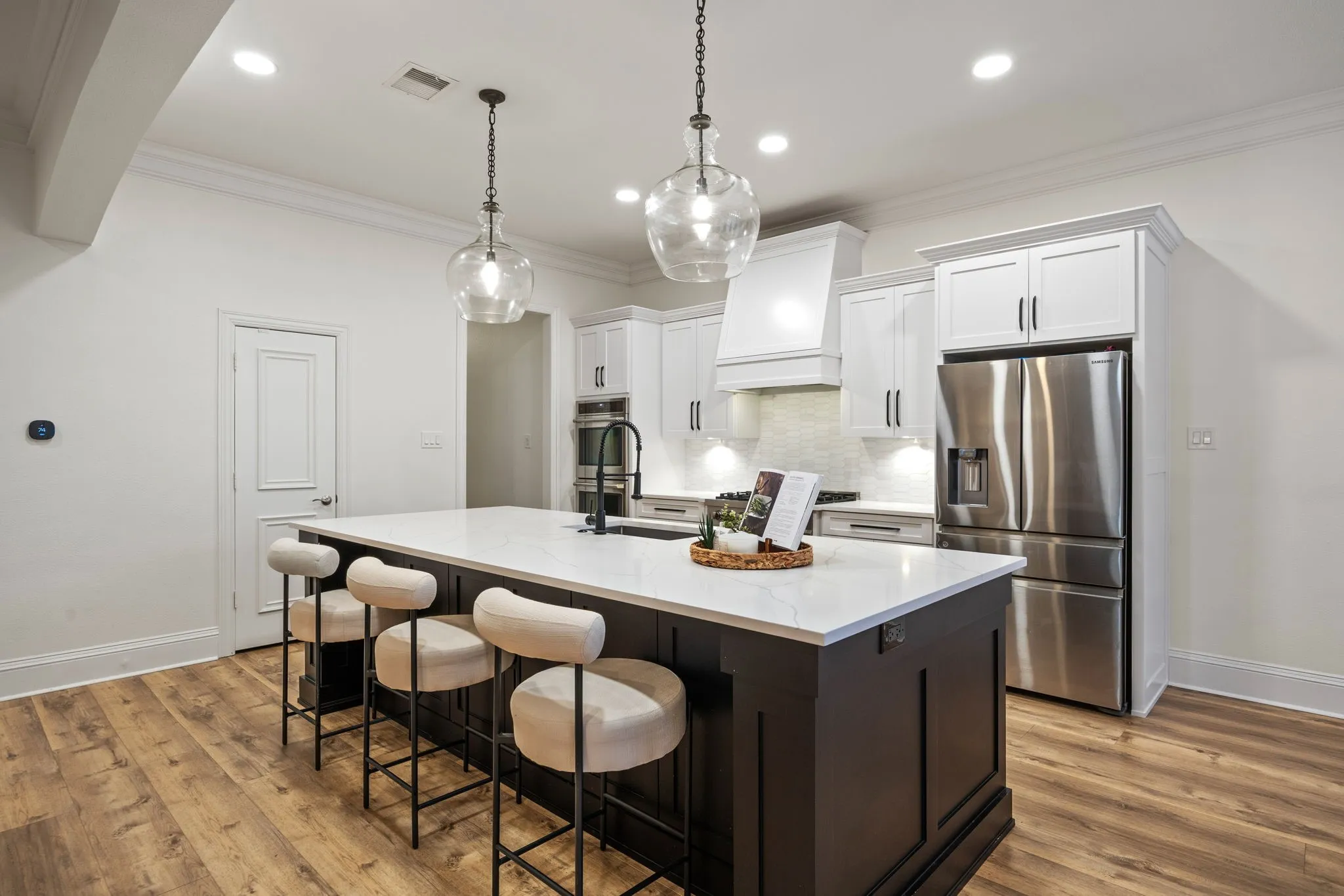 Single Family Residence For Sale in Rockwall County , 2304 Fairway Circle, Heath, Texas 75032, 4 Bedroom, 3 Bathroom, 3 Garage spaces, 3,752 Sqft, built in 1995, mls#21399745, Real Estate Agent in Heath, Homes For Sale in Rockwall county, Homes For Sale in Heath, Realtor in Heath Texas, Real Estate Brokerage Independent Realty Texas, Luminita Cordes Realtor