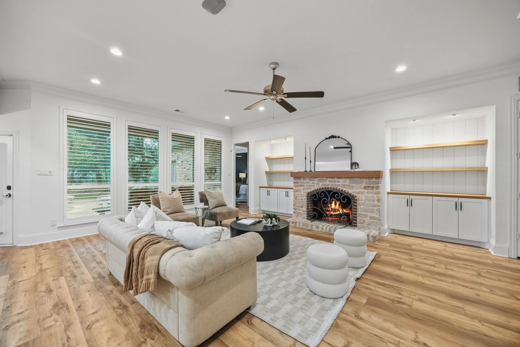 Single Family Residence For Sale in Rockwall County , 2304 Fairway Circle, Heath, Texas 75032, 4 Bedroom, 3 Bathroom, 3 Garage spaces, 3,752 Sqft, built in 1995, mls#21399745, Real Estate Agent in Heath, Homes For Sale in Rockwall county, Homes For Sale in Heath, Realtor in Heath Texas, Real Estate Brokerage Independent Realty Texas, Luminita Cordes Realtor