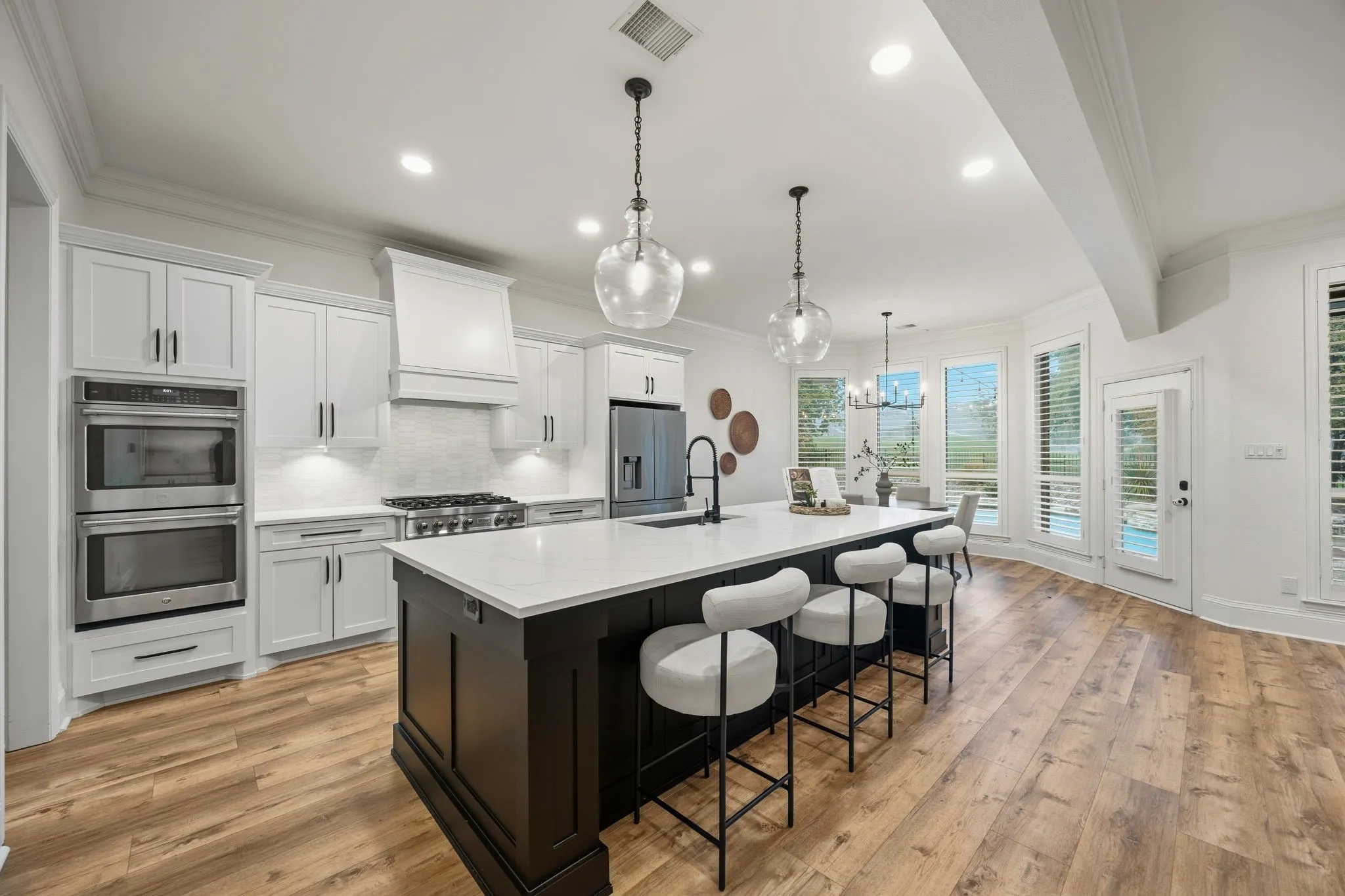 Single Family Residence For Sale in Rockwall County , 2304 Fairway Circle, Heath, Texas 75032, 4 Bedroom, 3 Bathroom, 3 Garage spaces, 3,752 Sqft, built in 1995, mls#21399745, Real Estate Agent in Heath, Homes For Sale in Rockwall county, Homes For Sale in Heath, Realtor in Heath Texas, Real Estate Brokerage Independent Realty Texas, Luminita Cordes Realtor