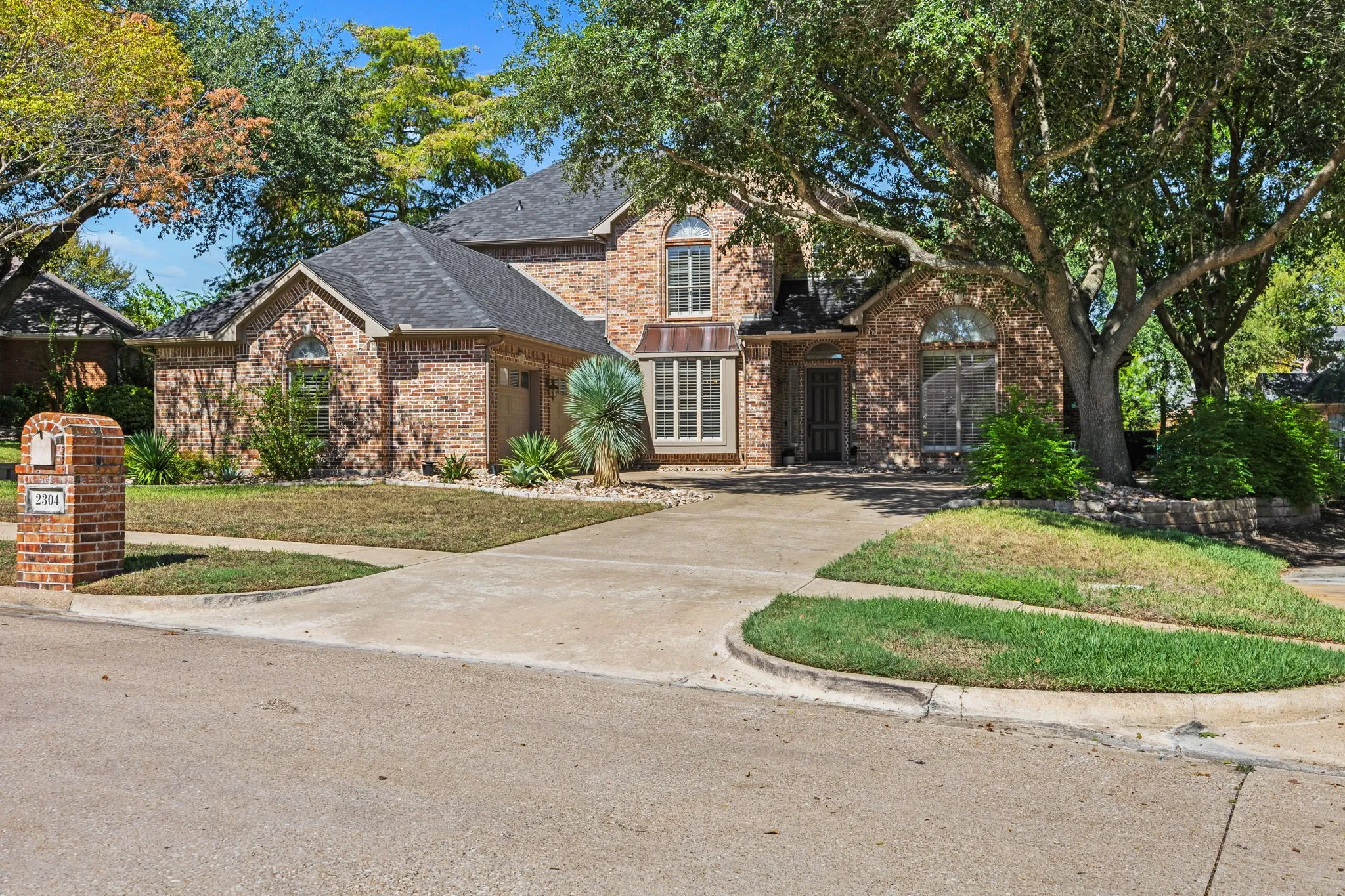 Single Family Residence For Sale