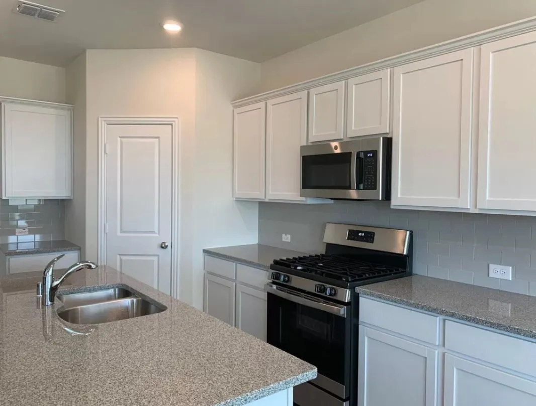 Single Family Residence For Rent in Kaufman County , 5727 Barbaro Drive, Forney, Texas 75126, 3 Bedroom, 2 Bathroom, 2 Garage spaces, 1,442 Sqft, built in 2021, mls#21406821, Real Estate Agent in Forney, Homes For Rent in Kaufman county, Homes For Rent in Forney, Realtor in Forney Texas, Real Estate Brokerage Independent Realty Texas, Luminita Cordes Realtor
