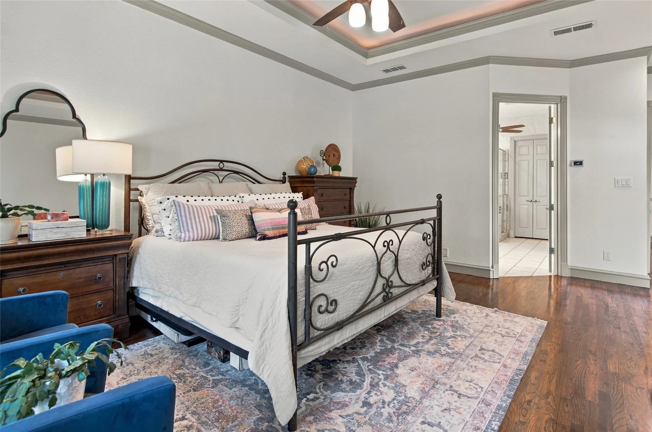 Single Family Residence For Sale in Tarrant County , 6505 Champion Way, Colleyville, Texas 76034, 4 Bedroom, 4 Bathroom, 3 Garage spaces, 4,129 Sqft, built in 1999, mls#21402076, Real Estate Agent in Colleyville, Homes For Sale in Tarrant county, Homes For Sale in Colleyville, Realtor in Colleyville Texas, Real Estate Brokerage Independent Realty Texas, Luminita Cordes Realtor
