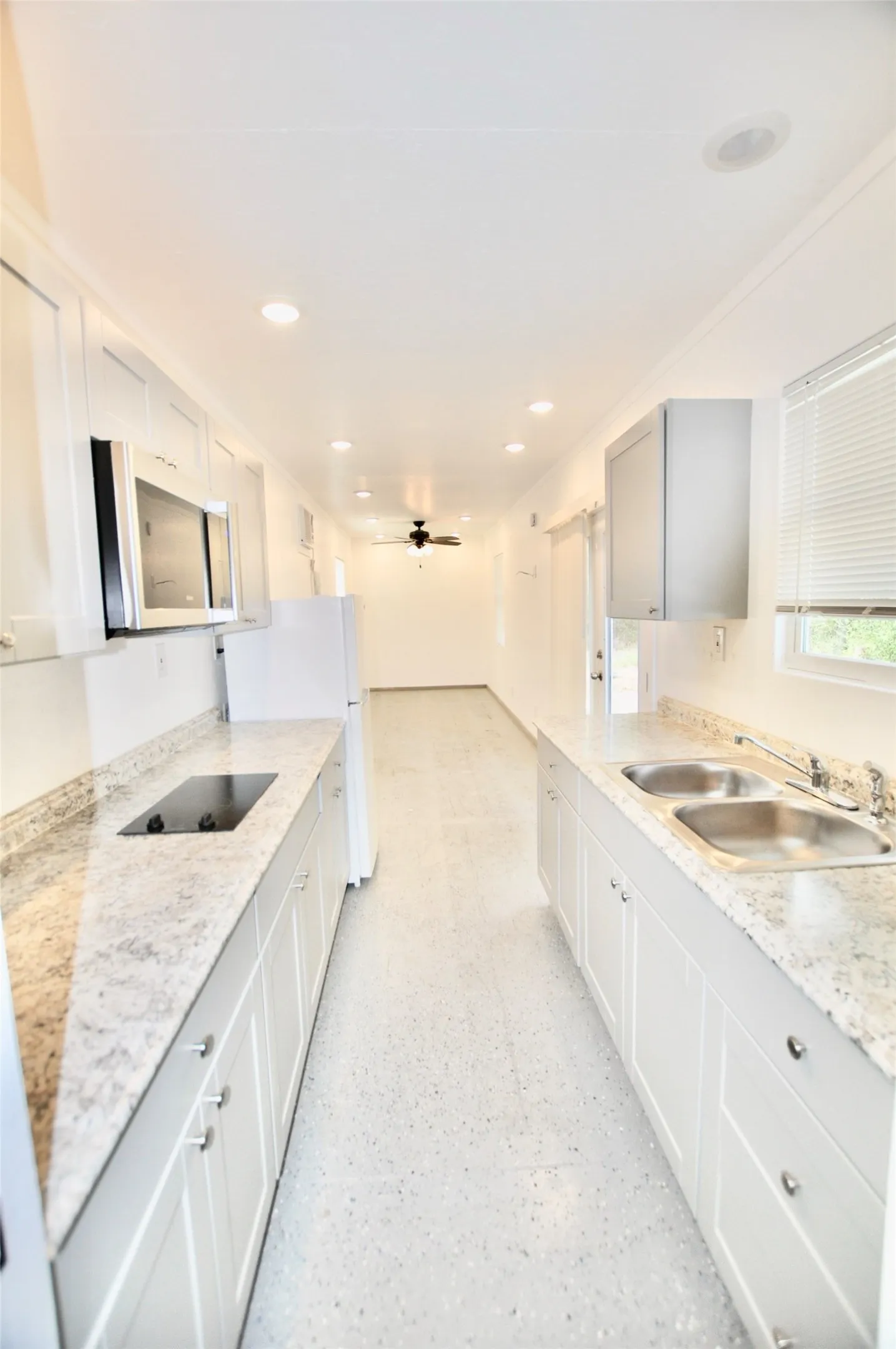 Single Family Residence For Rent in Parker County , 1798 Newport Road, Weatherford, Texas 76086, 1 Bedroom, 1 Bathroom, Garage spaces, 325 Sqft, built in 2018, mls#21406829, Real Estate Agent in Weatherford, Homes For Rent in Parker county, Homes For Rent in Weatherford, Realtor in Weatherford Texas, Real Estate Brokerage Independent Realty Texas, Luminita Cordes Realtor