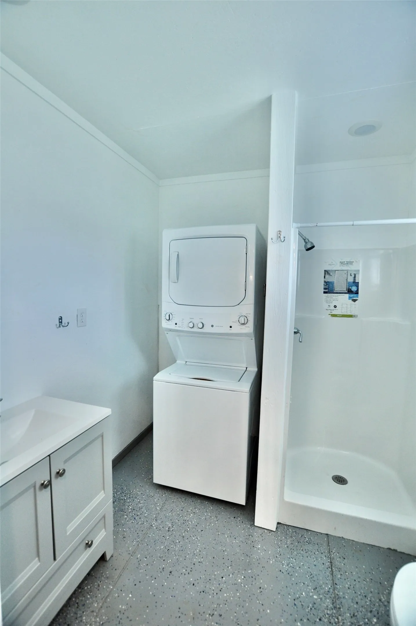 Single Family Residence For Rent in Parker County , 1798 Newport Road, Weatherford, Texas 76086, 1 Bedroom, 1 Bathroom, Garage spaces, 325 Sqft, built in 2018, mls#21406829, Real Estate Agent in Weatherford, Homes For Rent in Parker county, Homes For Rent in Weatherford, Realtor in Weatherford Texas, Real Estate Brokerage Independent Realty Texas, Luminita Cordes Realtor