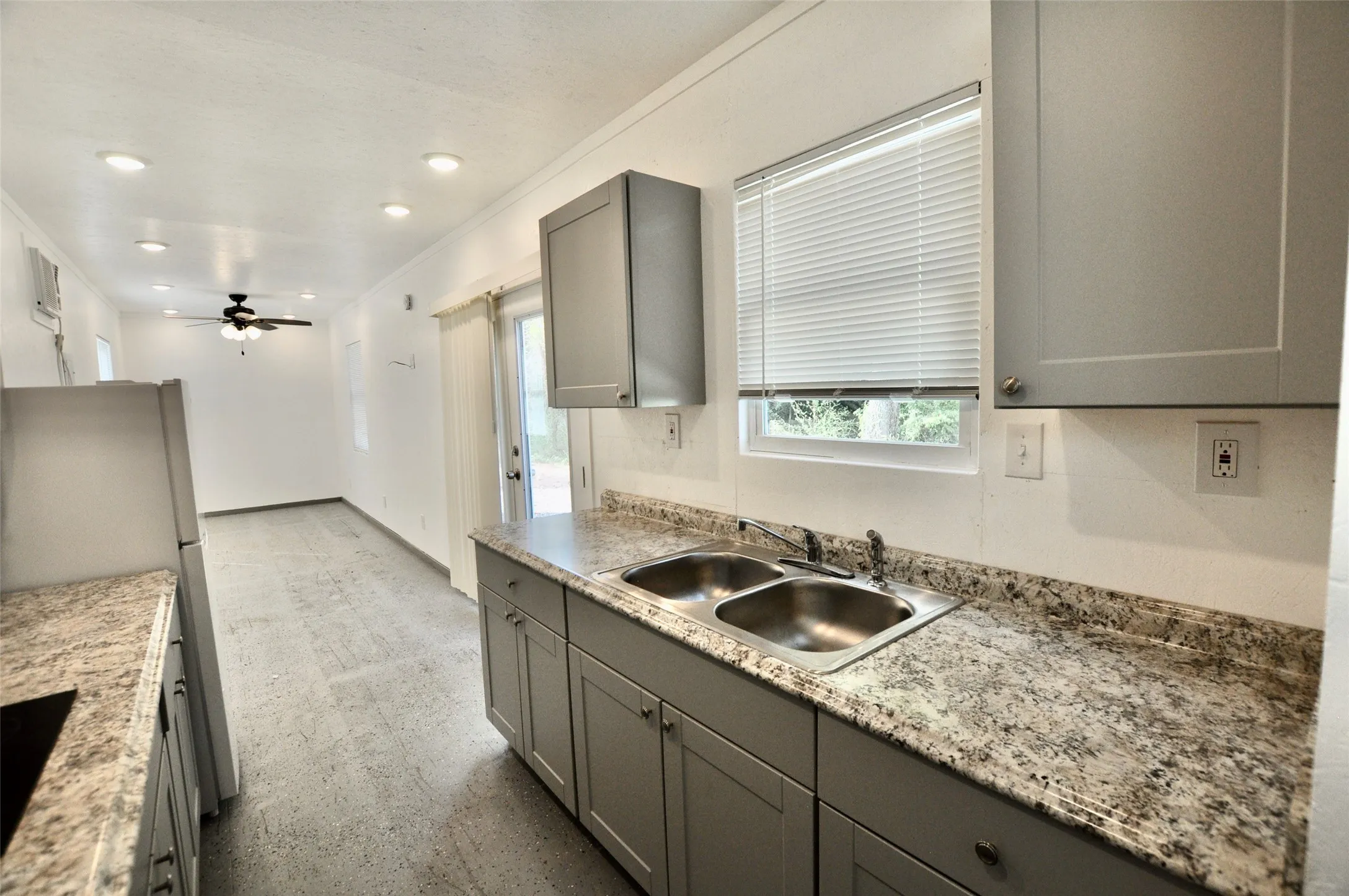 Single Family Residence For Rent in Parker County , 1798 Newport Road, Weatherford, Texas 76086, 1 Bedroom, 1 Bathroom, Garage spaces, 325 Sqft, built in 2018, mls#21406829, Real Estate Agent in Weatherford, Homes For Rent in Parker county, Homes For Rent in Weatherford, Realtor in Weatherford Texas, Real Estate Brokerage Independent Realty Texas, Luminita Cordes Realtor