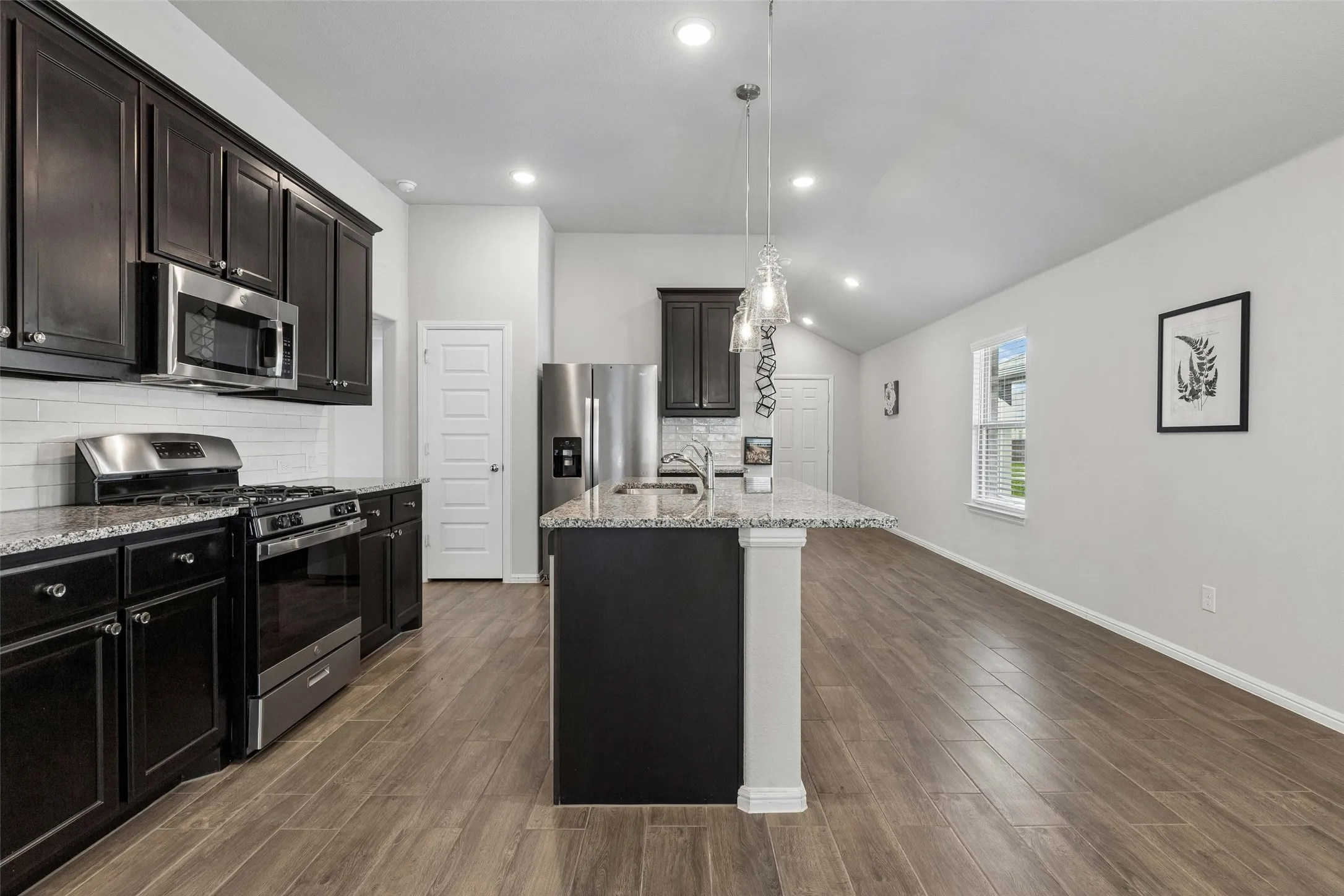 Single Family Residence For Rent in Denton County , 14068 Drover Street, Pilot Point, Texas 76258, 4 Bedroom, 2 Bathroom, 2 Garage spaces, 1,553 Sqft, built in 2024, mls#21403872, Real Estate Agent in Pilot Point, Homes For Rent in Denton county, Homes For Rent in Pilot Point, Realtor in Pilot Point Texas, Real Estate Brokerage Independent Realty Texas, Luminita Cordes Realtor