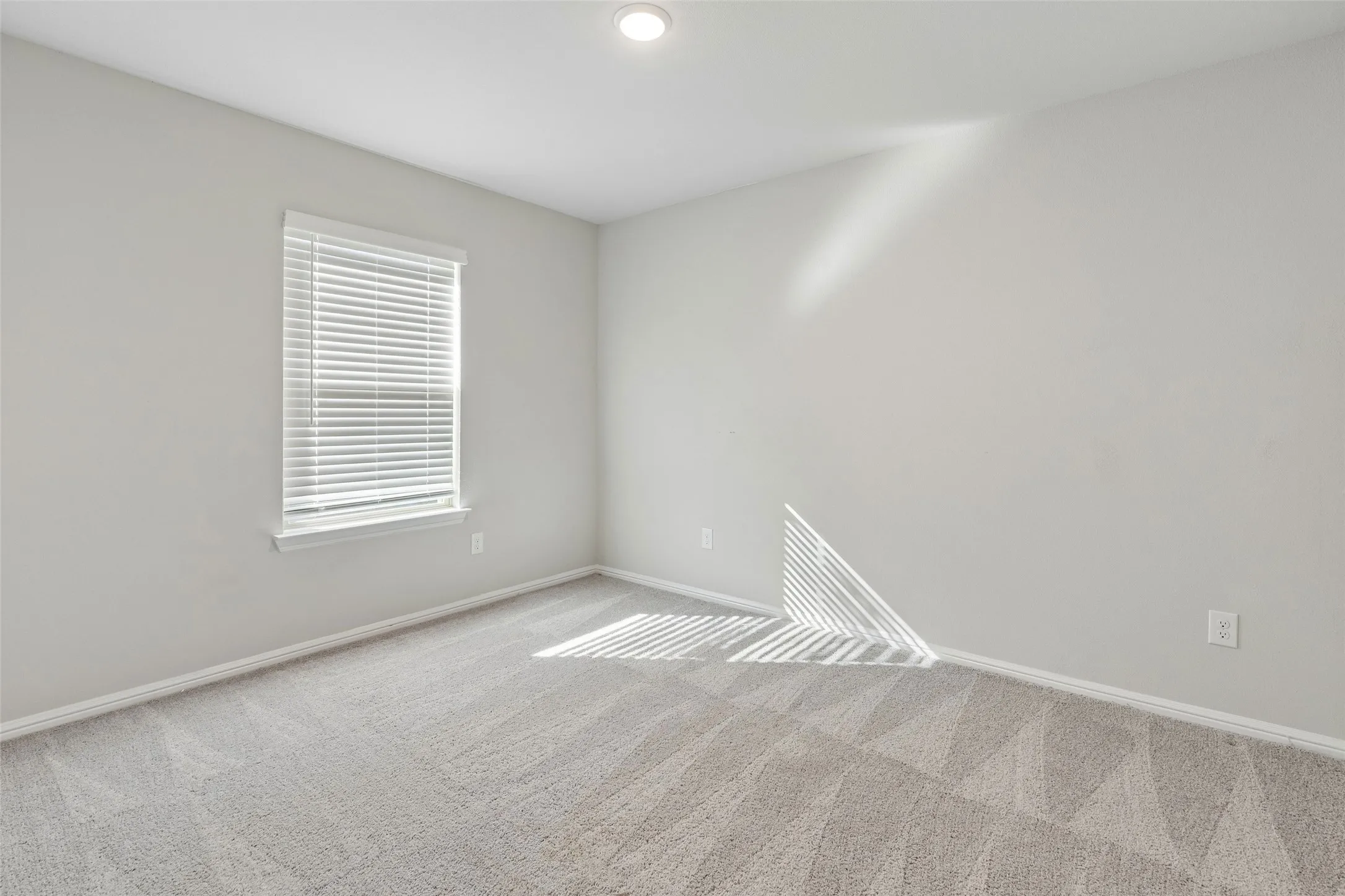 Single Family Residence For Rent in Denton County , 14068 Drover Street, Pilot Point, Texas 76258, 4 Bedroom, 2 Bathroom, 2 Garage spaces, 1,553 Sqft, built in 2024, mls#21403872, Real Estate Agent in Pilot Point, Homes For Rent in Denton county, Homes For Rent in Pilot Point, Realtor in Pilot Point Texas, Real Estate Brokerage Independent Realty Texas, Luminita Cordes Realtor