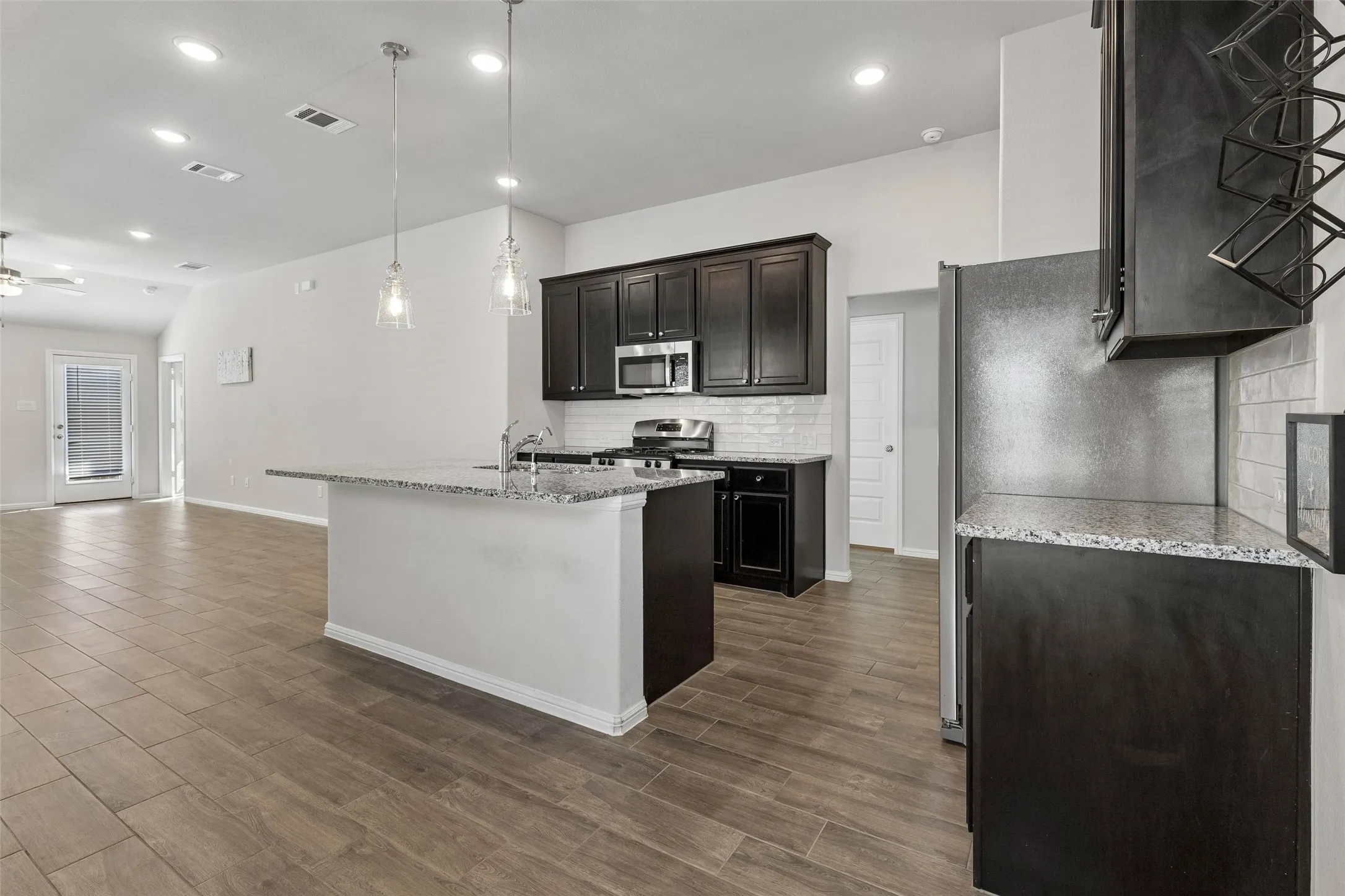 Single Family Residence For Rent in Denton County , 14068 Drover Street, Pilot Point, Texas 76258, 4 Bedroom, 2 Bathroom, 2 Garage spaces, 1,553 Sqft, built in 2024, mls#21403872, Real Estate Agent in Pilot Point, Homes For Rent in Denton county, Homes For Rent in Pilot Point, Realtor in Pilot Point Texas, Real Estate Brokerage Independent Realty Texas, Luminita Cordes Realtor