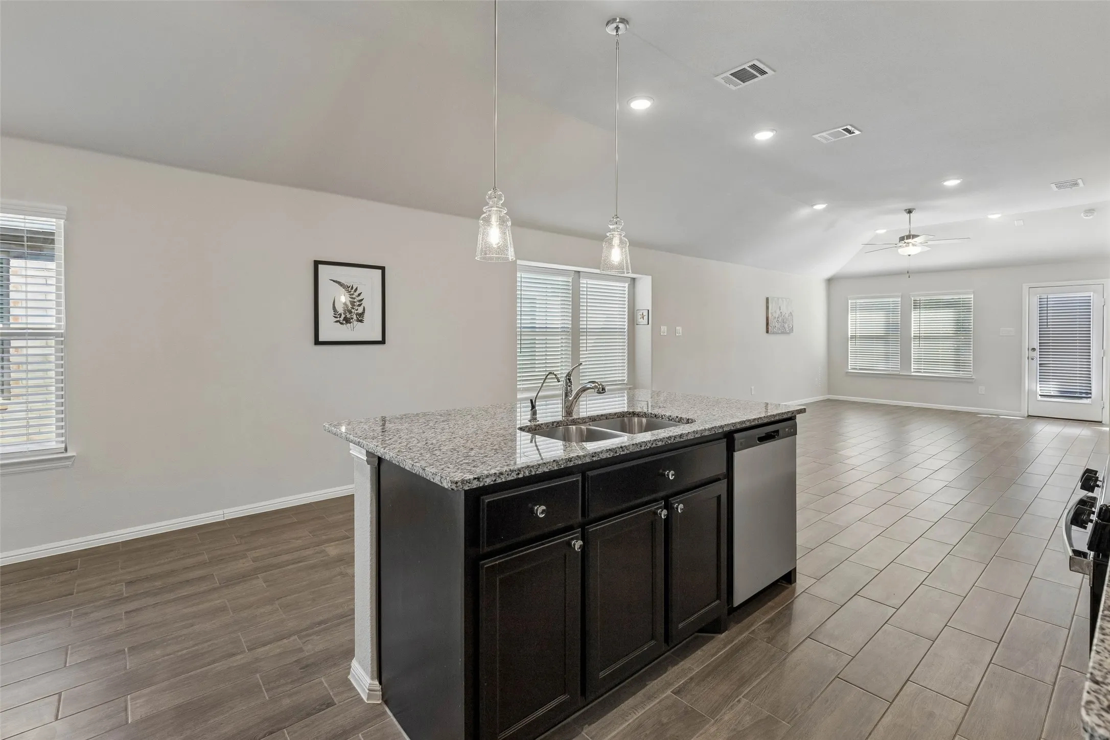 Single Family Residence For Rent in Denton County , 14068 Drover Street, Pilot Point, Texas 76258, 4 Bedroom, 2 Bathroom, 2 Garage spaces, 1,553 Sqft, built in 2024, mls#21403872, Real Estate Agent in Pilot Point, Homes For Rent in Denton county, Homes For Rent in Pilot Point, Realtor in Pilot Point Texas, Real Estate Brokerage Independent Realty Texas, Luminita Cordes Realtor