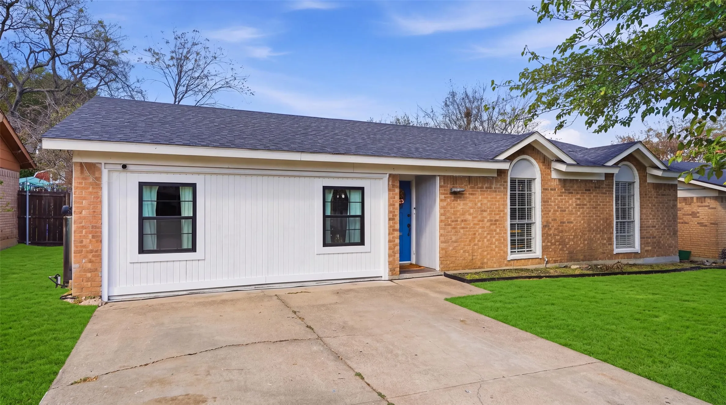 Single Family Residence For Sale in Dallas County , 1602 Pisces Street, Grand Prairie, Texas 75051, 4 Bedroom, 2 Bathroom, Garage spaces, 1,734 Sqft, built in 1972, mls#21405602, Real Estate Agent in Grand Prairie, Homes For Sale in Dallas county, Homes For Sale in Grand Prairie, Realtor in Grand Prairie Texas, Real Estate Brokerage Independent Realty Texas, Luminita Cordes Realtor