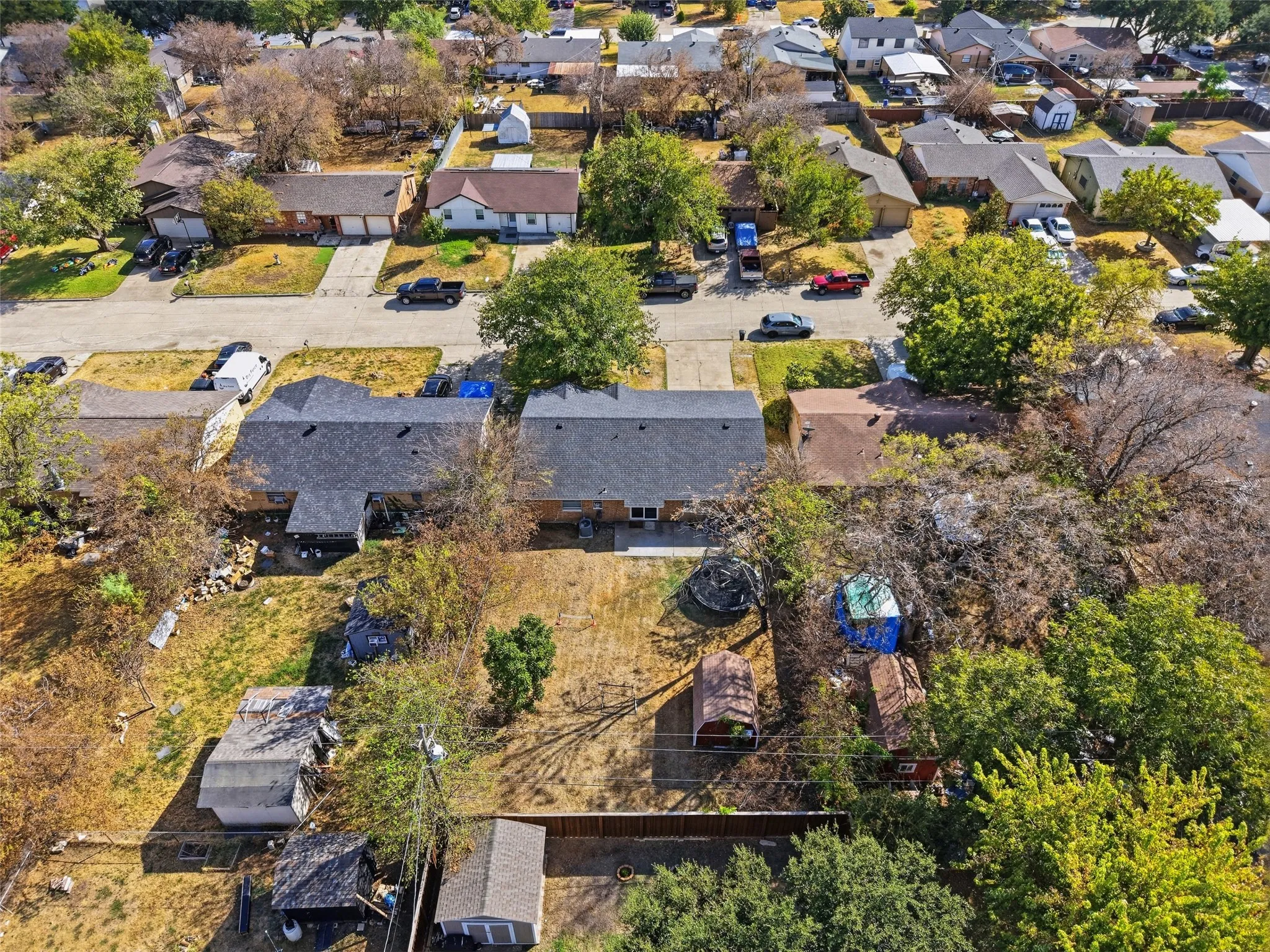 Single Family Residence For Sale in Dallas County , 1602 Pisces Street, Grand Prairie, Texas 75051, 4 Bedroom, 2 Bathroom, Garage spaces, 1,734 Sqft, built in 1972, mls#21405602, Real Estate Agent in Grand Prairie, Homes For Sale in Dallas county, Homes For Sale in Grand Prairie, Realtor in Grand Prairie Texas, Real Estate Brokerage Independent Realty Texas, Luminita Cordes Realtor