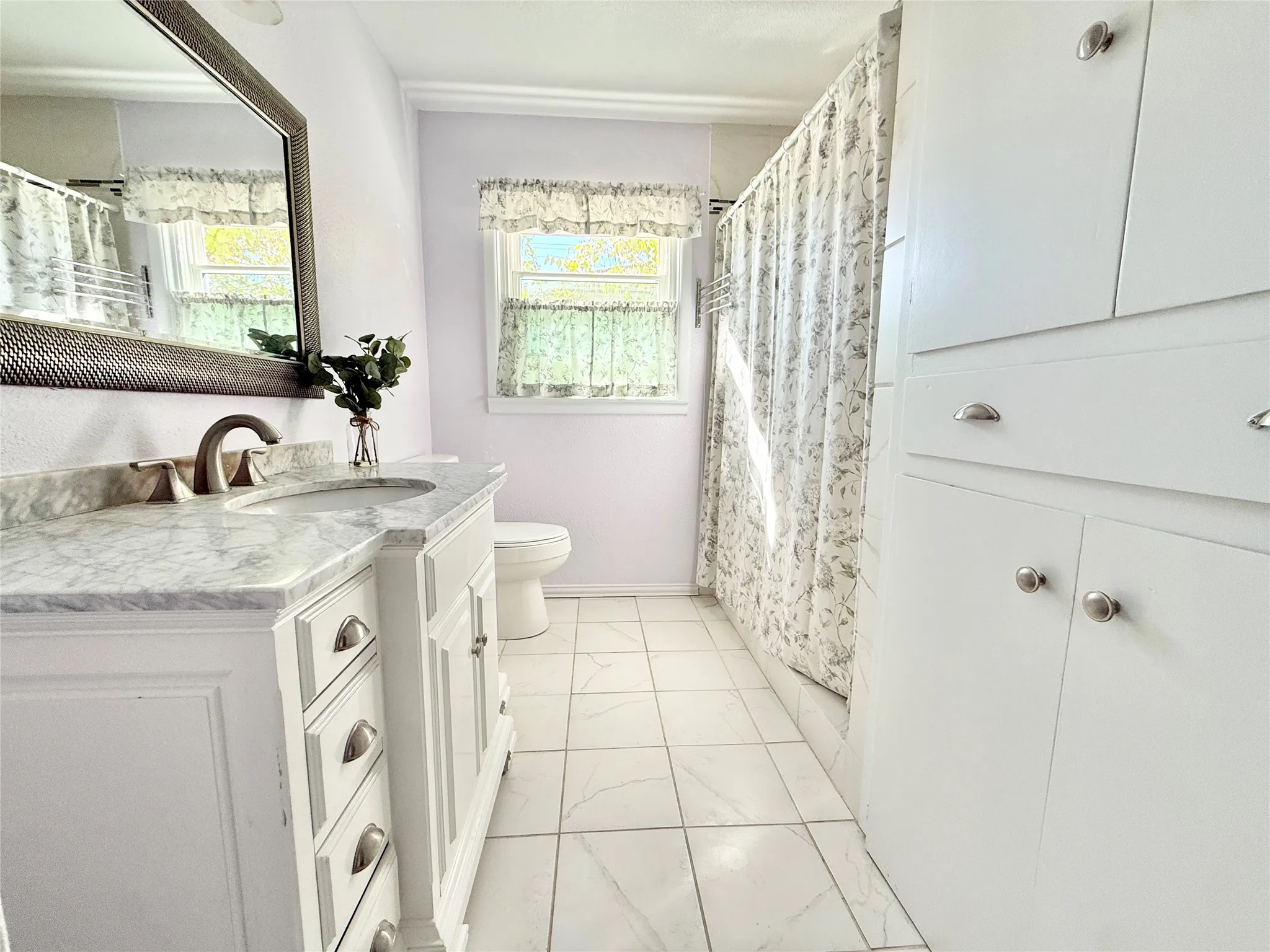 Single Family Residence For Sale in Taylor County , 2102 Ballinger Street, Abilene, Texas 79605, 2 Bedroom, 1 Bathroom, 1 Garage spaces, 1,077 Sqft, built in 1955, mls#21406634, Real Estate Agent in Abilene, Homes For Sale in Taylor county, Homes For Sale in Abilene, Realtor in Abilene Texas, Real Estate Brokerage Independent Realty Texas, Luminita Cordes Realtor