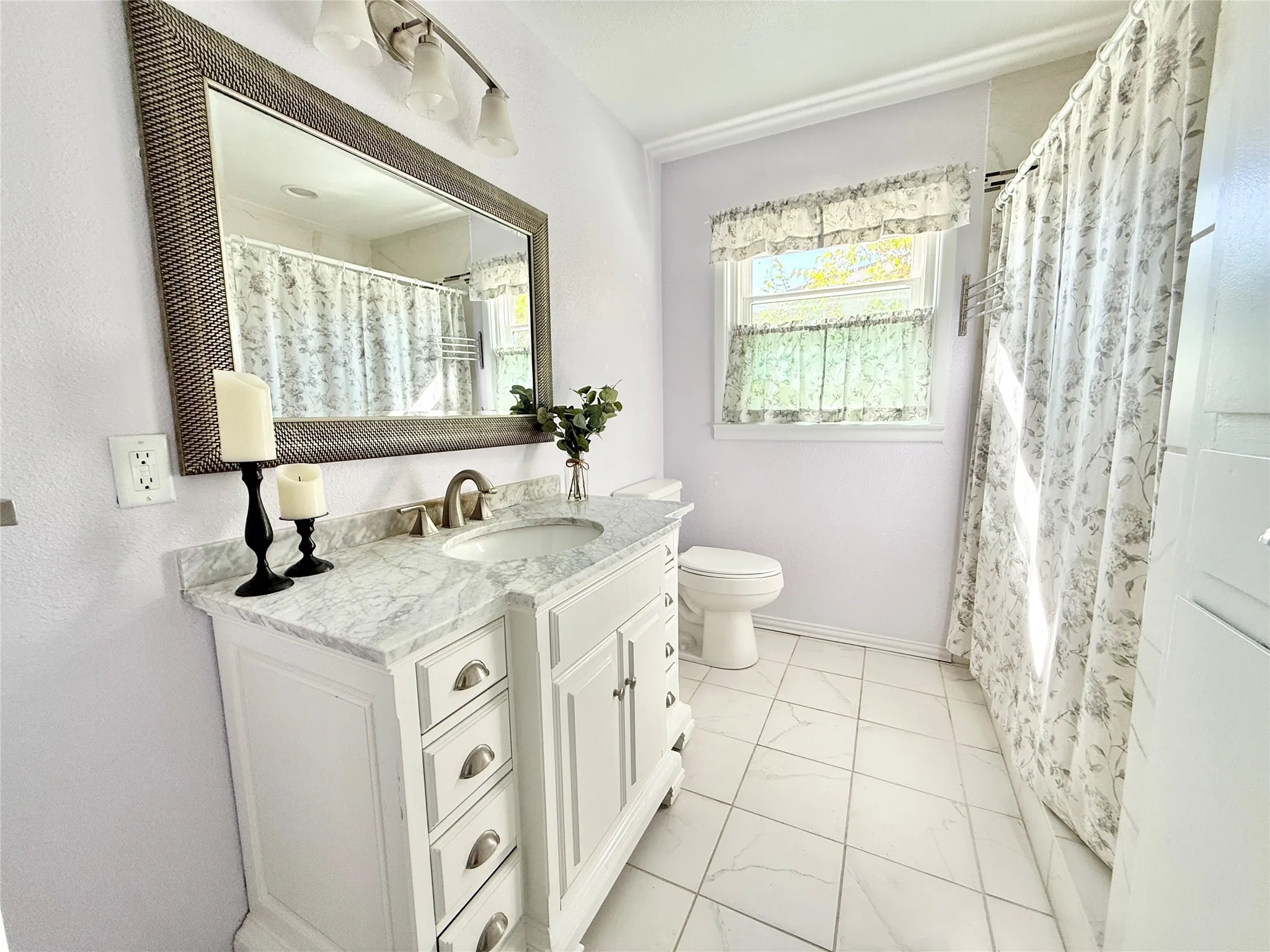 Single Family Residence For Sale in Taylor County , 2102 Ballinger Street, Abilene, Texas 79605, 2 Bedroom, 1 Bathroom, 1 Garage spaces, 1,077 Sqft, built in 1955, mls#21406634, Real Estate Agent in Abilene, Homes For Sale in Taylor county, Homes For Sale in Abilene, Realtor in Abilene Texas, Real Estate Brokerage Independent Realty Texas, Luminita Cordes Realtor