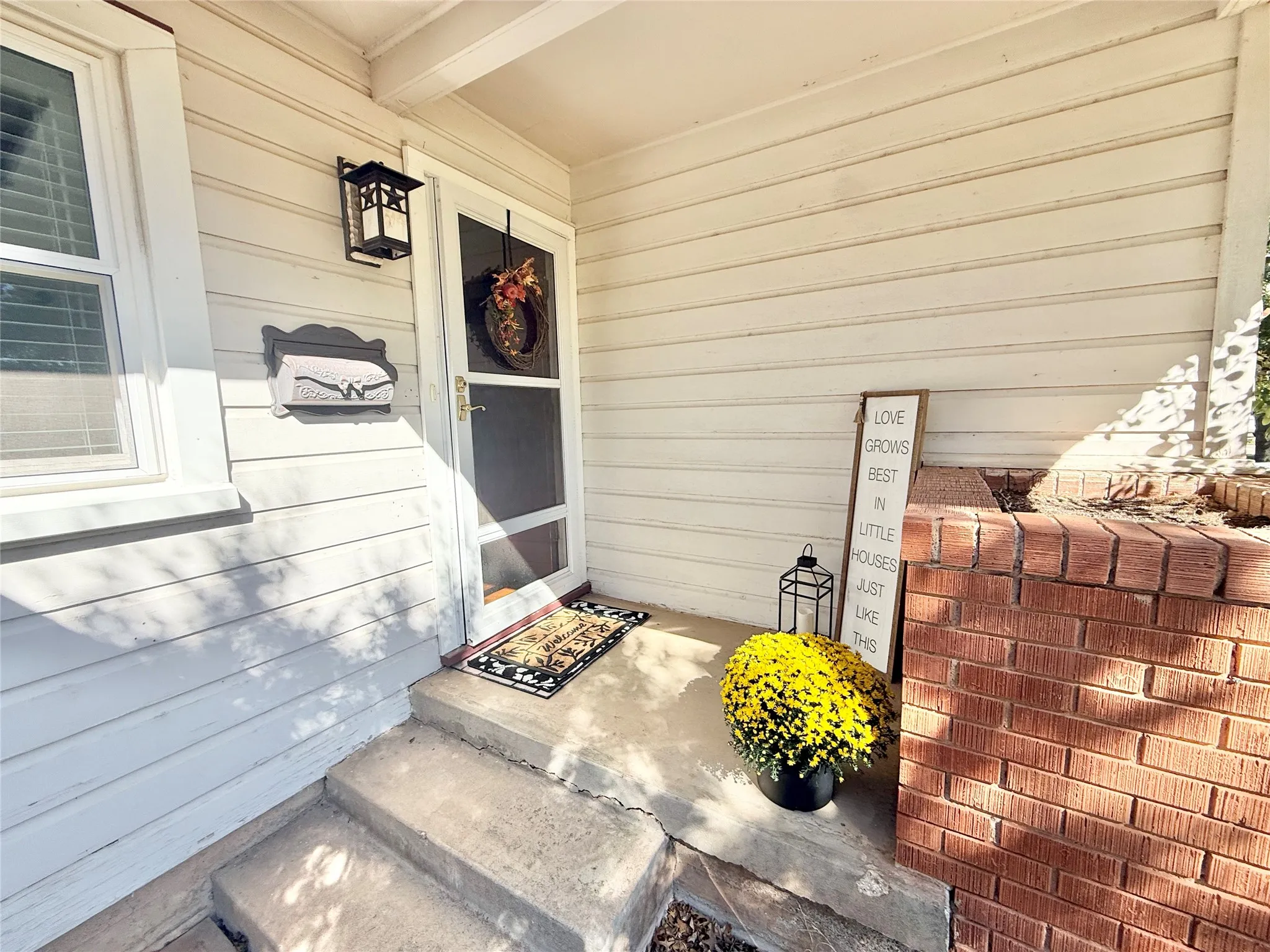 Single Family Residence For Sale in Taylor County , 2102 Ballinger Street, Abilene, Texas 79605, 2 Bedroom, 1 Bathroom, 1 Garage spaces, 1,077 Sqft, built in 1955, mls#21406634, Real Estate Agent in Abilene, Homes For Sale in Taylor county, Homes For Sale in Abilene, Realtor in Abilene Texas, Real Estate Brokerage Independent Realty Texas, Luminita Cordes Realtor