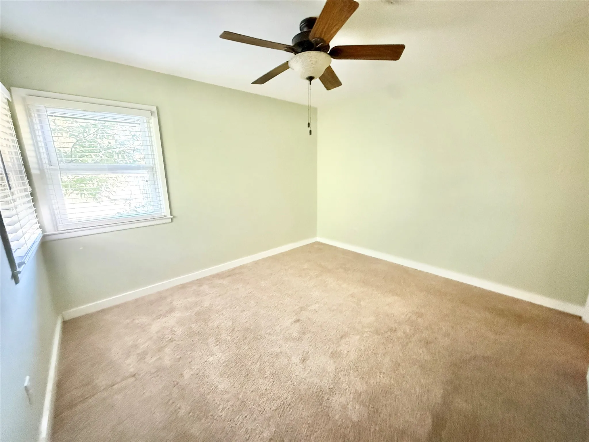 Single Family Residence For Sale in Taylor County , 2102 Ballinger Street, Abilene, Texas 79605, 2 Bedroom, 1 Bathroom, 1 Garage spaces, 1,077 Sqft, built in 1955, mls#21406634, Real Estate Agent in Abilene, Homes For Sale in Taylor county, Homes For Sale in Abilene, Realtor in Abilene Texas, Real Estate Brokerage Independent Realty Texas, Luminita Cordes Realtor