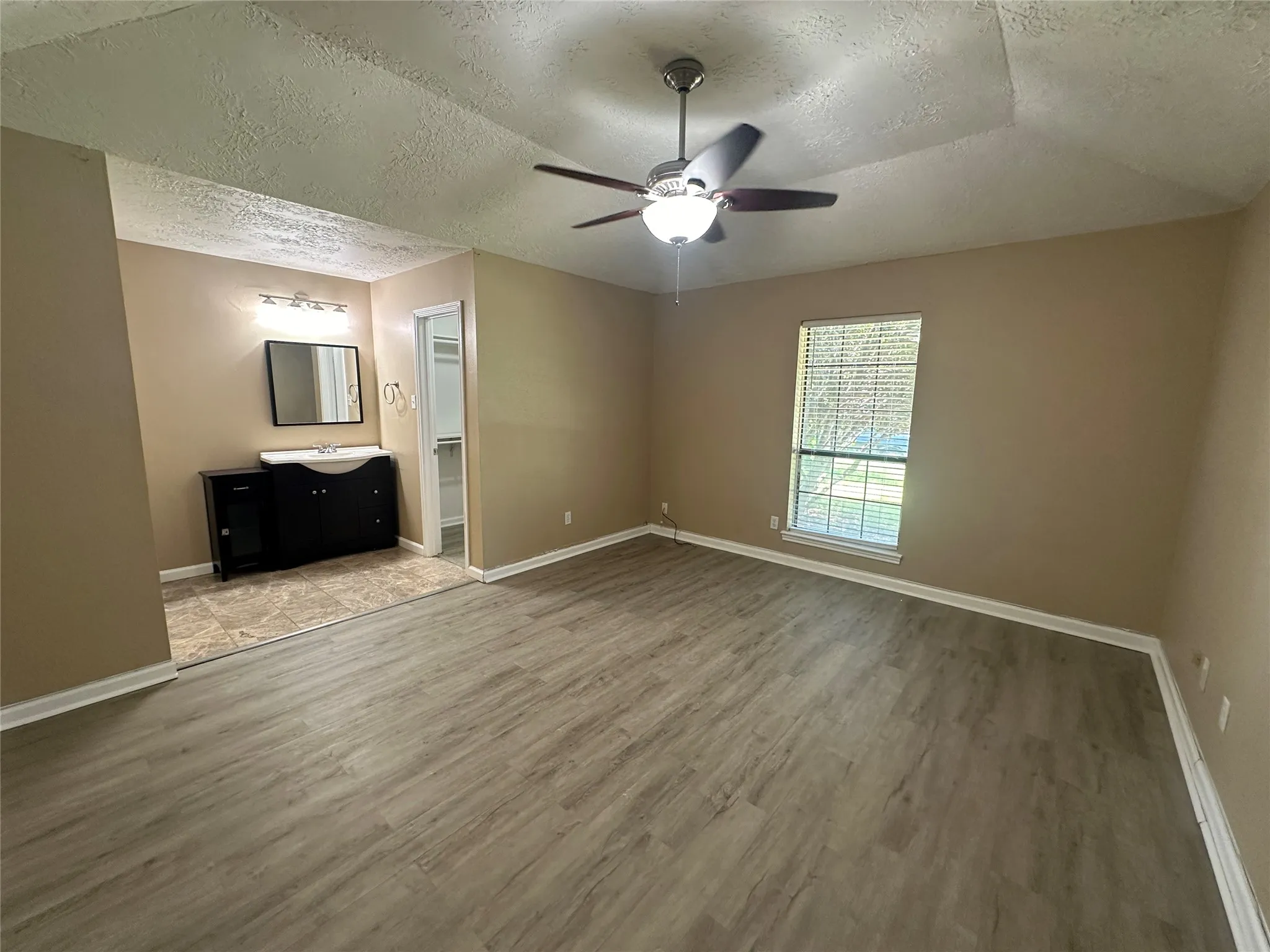 Single Family Residence For Rent in Collin County , 4045 Cavalry Drive, Plano, Texas 75023, 3 Bedroom, 2 Bathroom, 2 Garage spaces, 1,453 Sqft, built in 1983, mls#21406835, Real Estate Agent in Plano, Homes For Rent in Collin county, Homes For Rent in Plano, Realtor in Plano Texas, Real Estate Brokerage Independent Realty Texas, Luminita Cordes Realtor