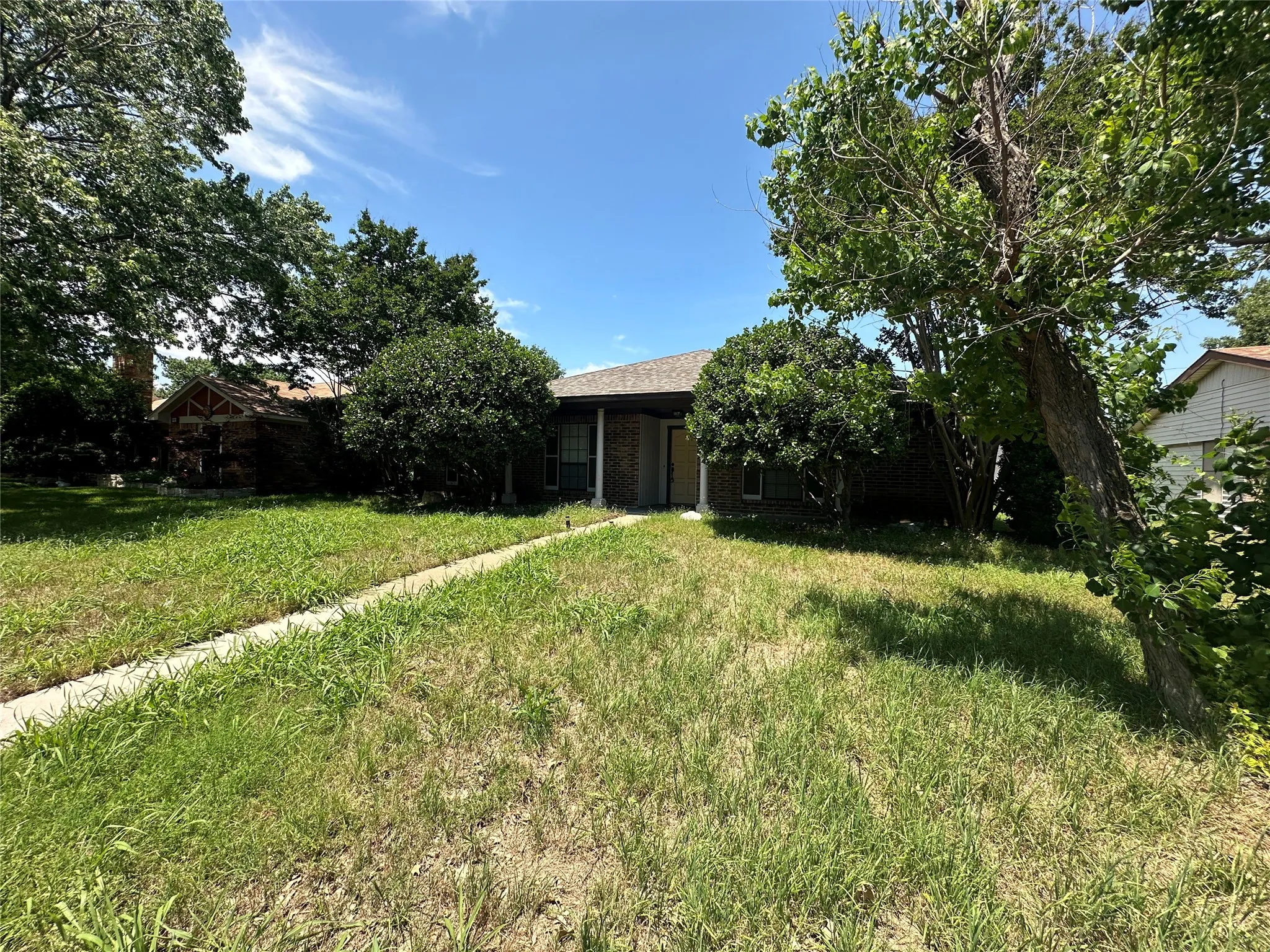 Single Family Residence For Rent in Collin County , 4045 Cavalry Drive, Plano, Texas 75023, 3 Bedroom, 2 Bathroom, 2 Garage spaces, 1,453 Sqft, built in 1983, mls#21406835, Real Estate Agent in Plano, Homes For Rent in Collin county, Homes For Rent in Plano, Realtor in Plano Texas, Real Estate Brokerage Independent Realty Texas, Luminita Cordes Realtor