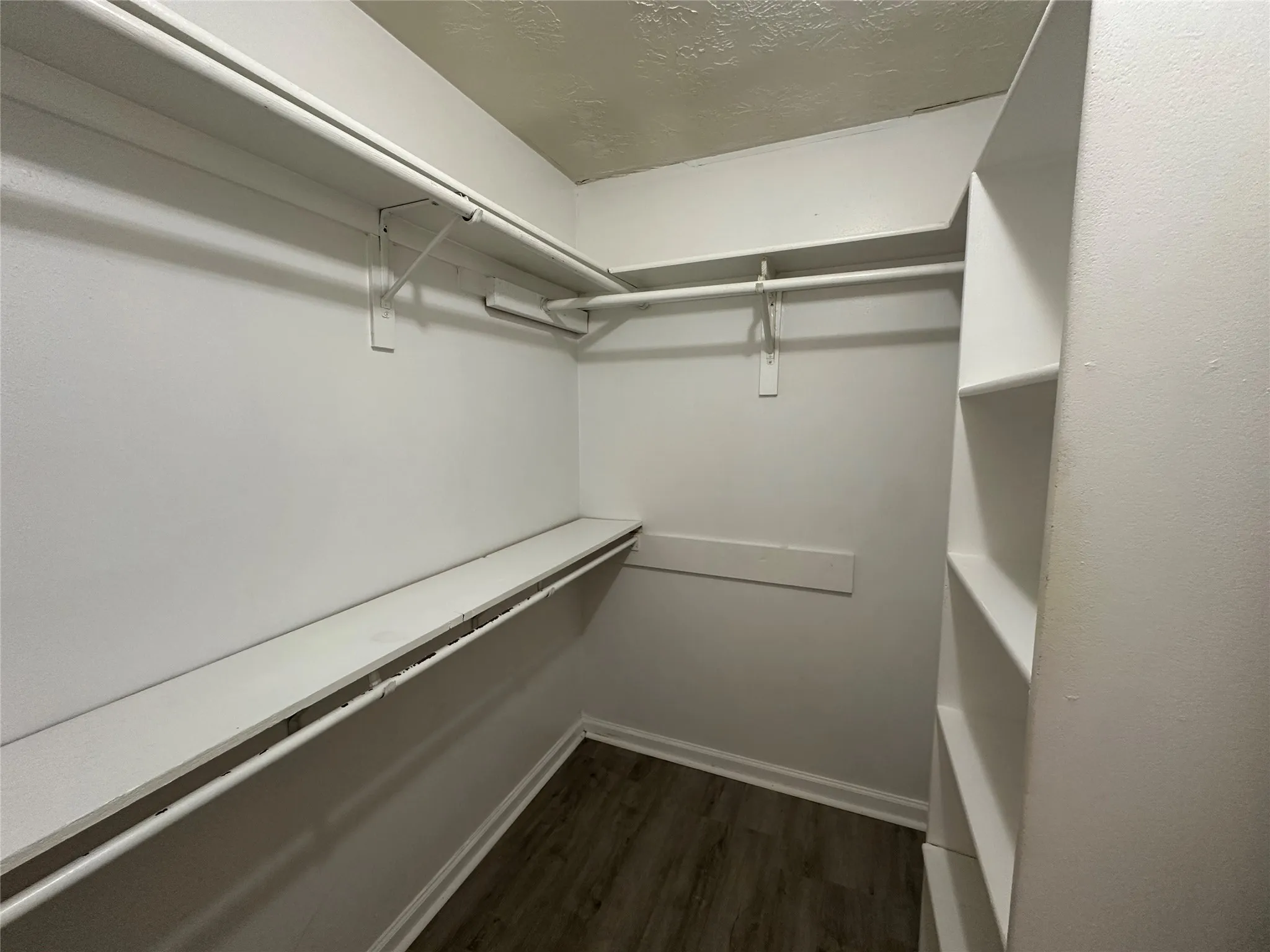 Single Family Residence For Rent in Collin County , 4045 Cavalry Drive, Plano, Texas 75023, 3 Bedroom, 2 Bathroom, 2 Garage spaces, 1,453 Sqft, built in 1983, mls#21406835, Real Estate Agent in Plano, Homes For Rent in Collin county, Homes For Rent in Plano, Realtor in Plano Texas, Real Estate Brokerage Independent Realty Texas, Luminita Cordes Realtor