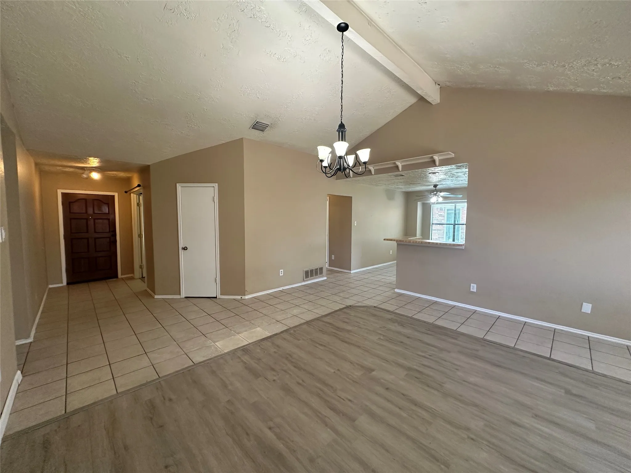 Single Family Residence For Rent in Collin County , 4045 Cavalry Drive, Plano, Texas 75023, 3 Bedroom, 2 Bathroom, 2 Garage spaces, 1,453 Sqft, built in 1983, mls#21406835, Real Estate Agent in Plano, Homes For Rent in Collin county, Homes For Rent in Plano, Realtor in Plano Texas, Real Estate Brokerage Independent Realty Texas, Luminita Cordes Realtor