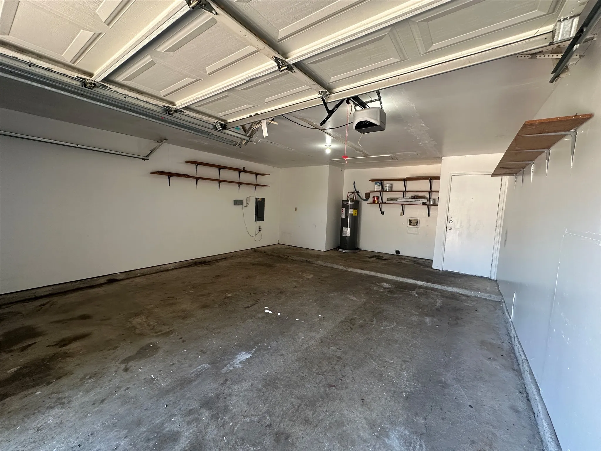 Single Family Residence For Rent in Collin County , 4045 Cavalry Drive, Plano, Texas 75023, 3 Bedroom, 2 Bathroom, 2 Garage spaces, 1,453 Sqft, built in 1983, mls#21406835, Real Estate Agent in Plano, Homes For Rent in Collin county, Homes For Rent in Plano, Realtor in Plano Texas, Real Estate Brokerage Independent Realty Texas, Luminita Cordes Realtor