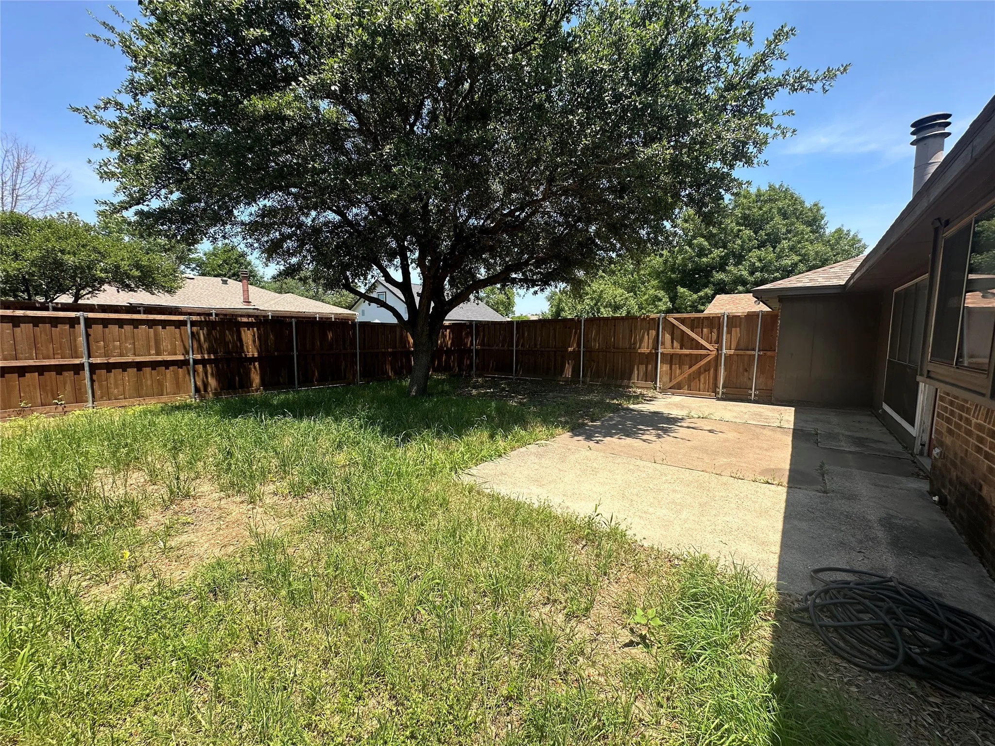 Single Family Residence For Rent in Collin County , 4045 Cavalry Drive, Plano, Texas 75023, 3 Bedroom, 2 Bathroom, 2 Garage spaces, 1,453 Sqft, built in 1983, mls#21406835, Real Estate Agent in Plano, Homes For Rent in Collin county, Homes For Rent in Plano, Realtor in Plano Texas, Real Estate Brokerage Independent Realty Texas, Luminita Cordes Realtor