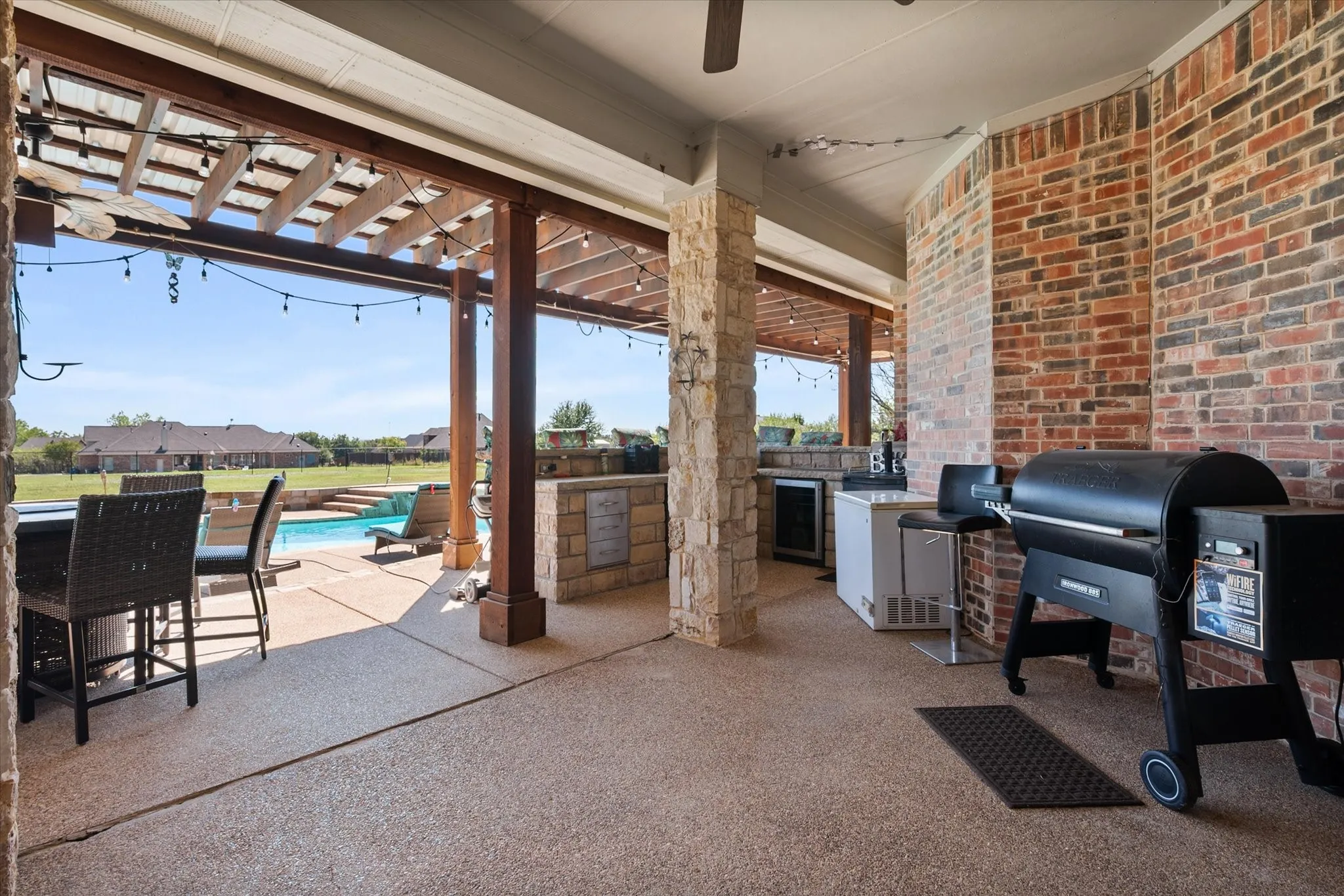 Single Family Residence For Sale in Tarrant County , 7168 Granville Drive, Mansfield, Texas 76063, 4 Bedroom, 4 Bathroom, 3 Garage spaces, 3,656 Sqft, built in 2006, mls#21402381, Real Estate Agent in Mansfield, Homes For Sale in Tarrant county, Homes For Sale in Mansfield, Realtor in Mansfield Texas, Real Estate Brokerage Independent Realty Texas, Luminita Cordes Realtor