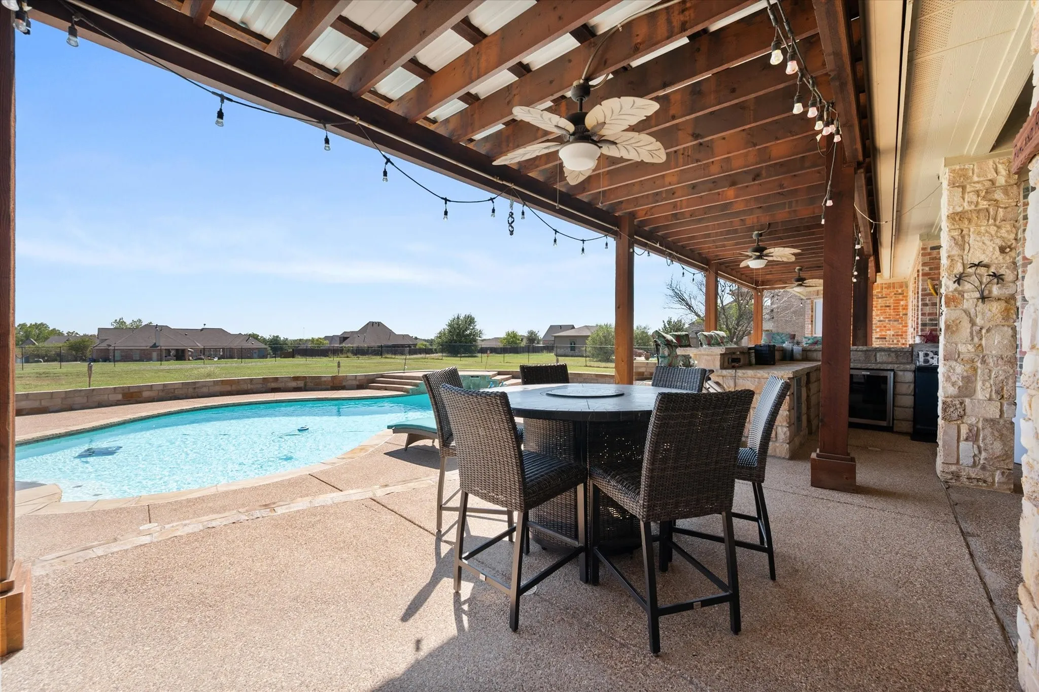 Single Family Residence For Sale in Tarrant County , 7168 Granville Drive, Mansfield, Texas 76063, 4 Bedroom, 4 Bathroom, 3 Garage spaces, 3,656 Sqft, built in 2006, mls#21402381, Real Estate Agent in Mansfield, Homes For Sale in Tarrant county, Homes For Sale in Mansfield, Realtor in Mansfield Texas, Real Estate Brokerage Independent Realty Texas, Luminita Cordes Realtor